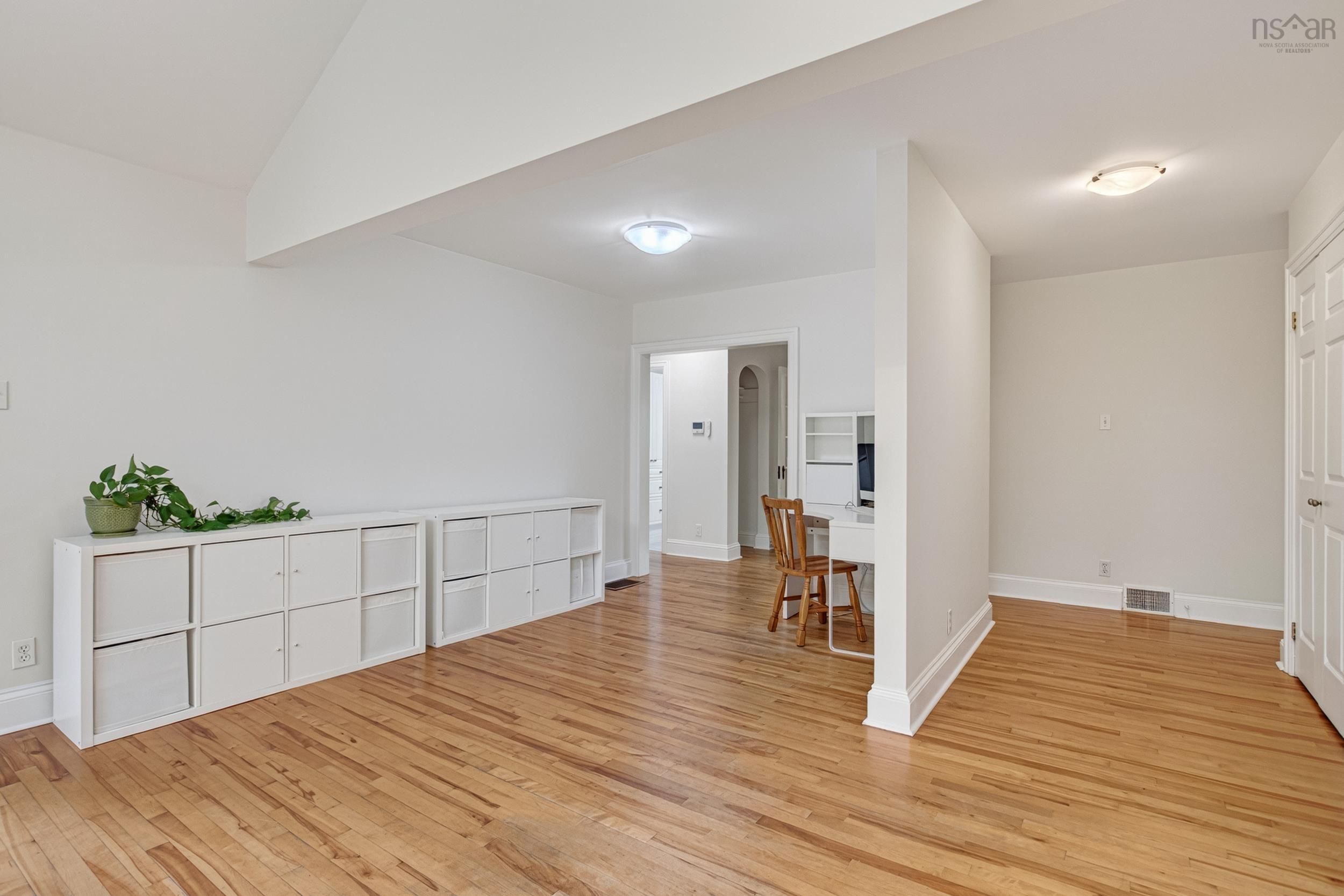 View image 18