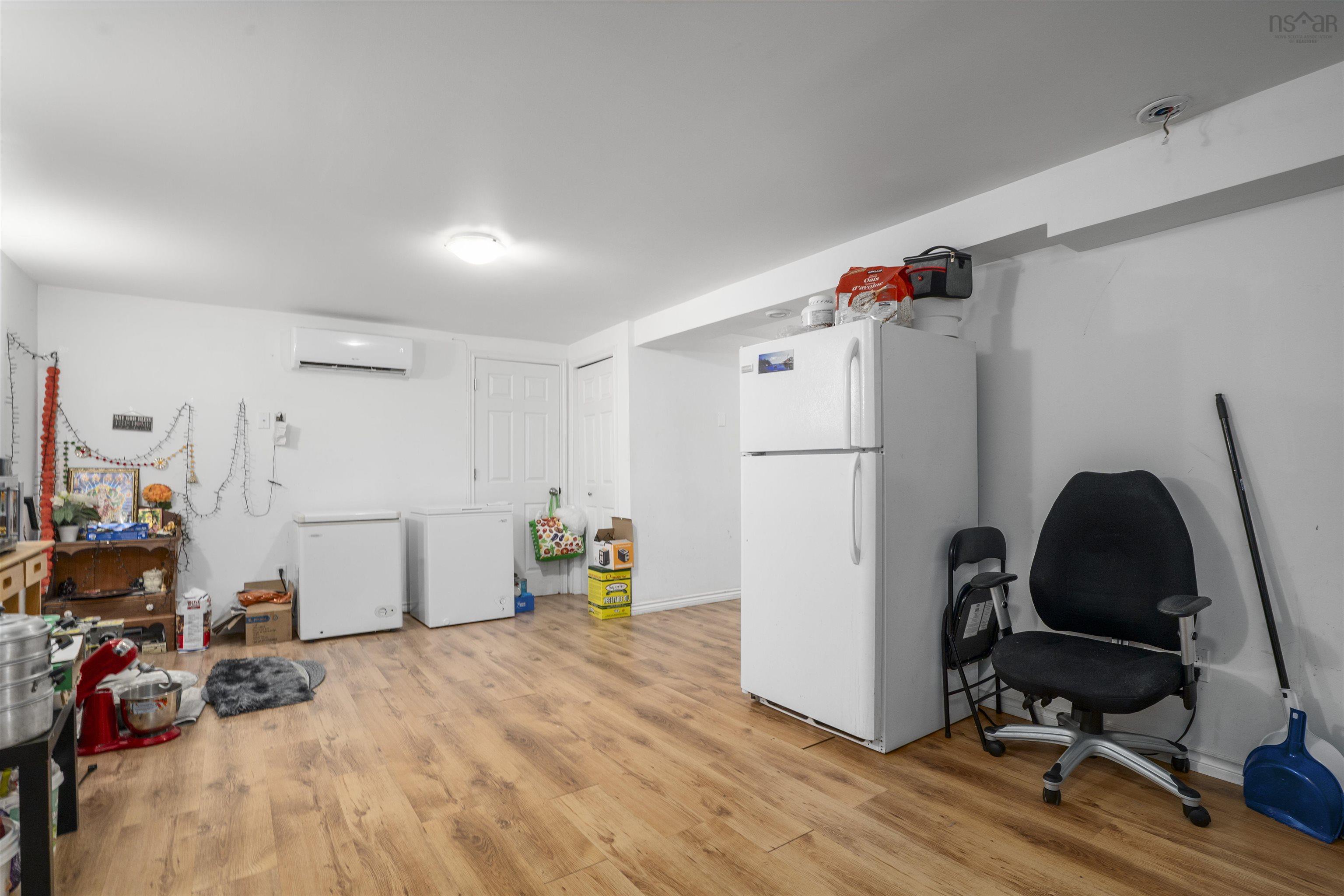 View image 23