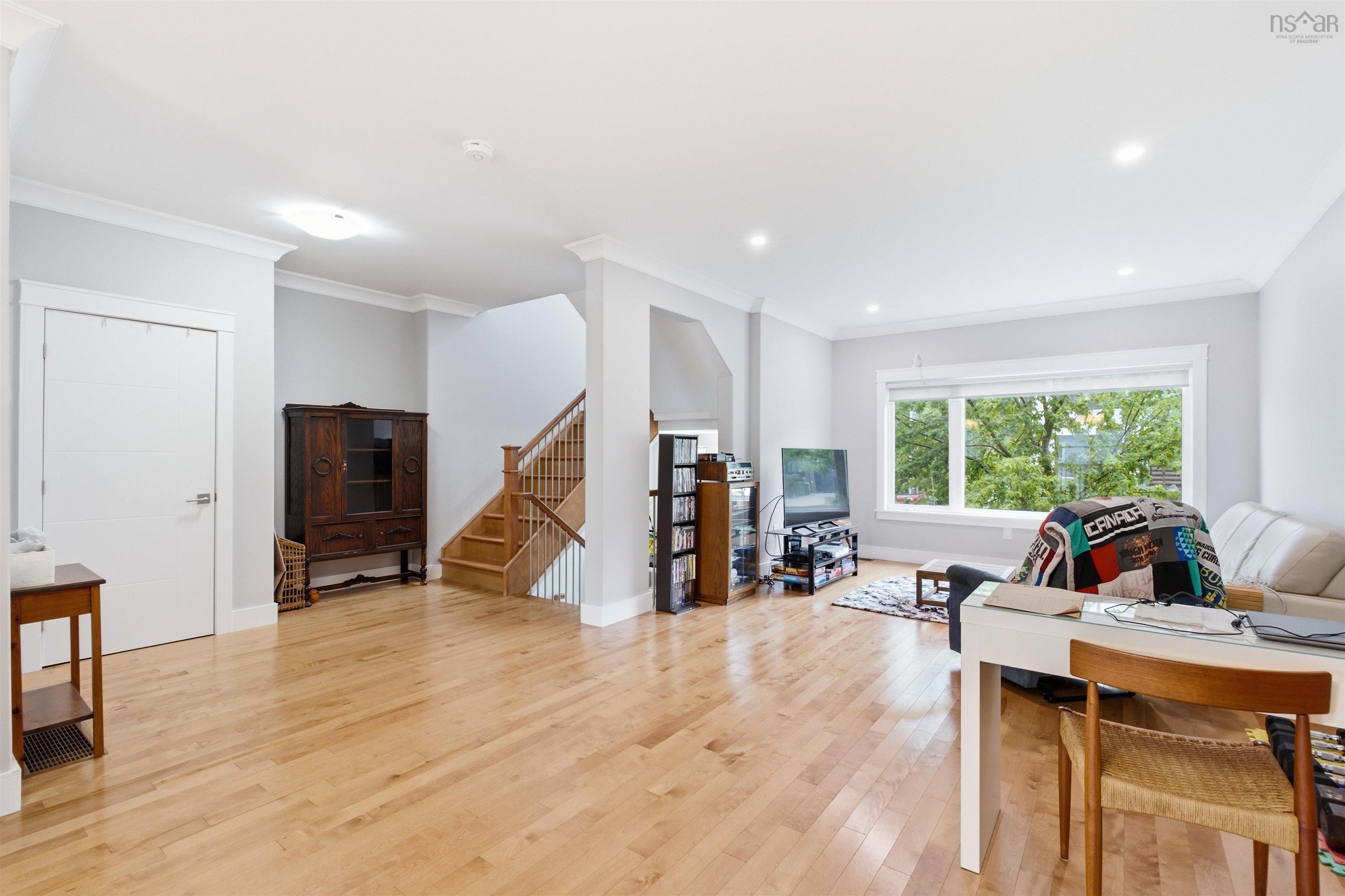 View image 10