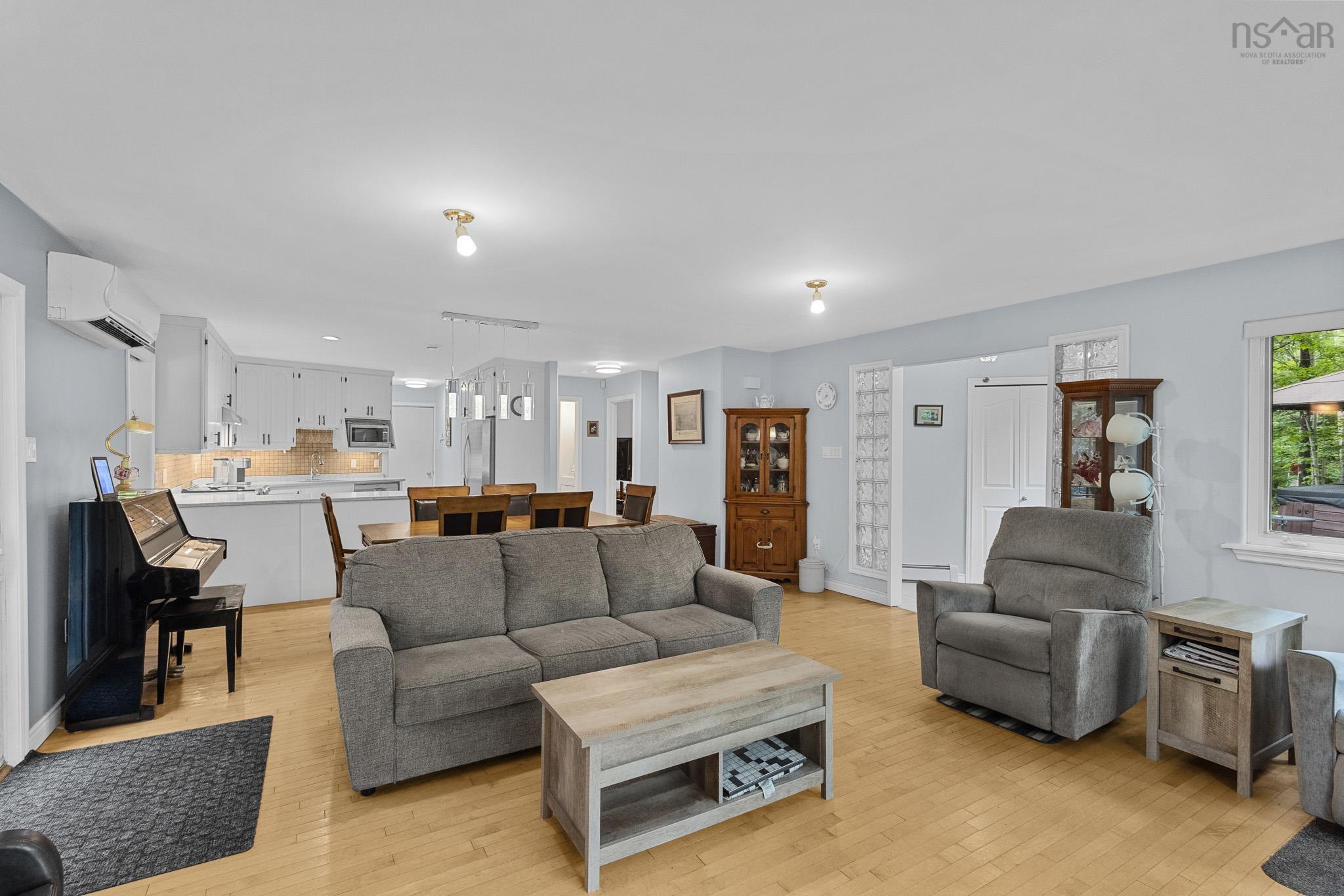 View image 9