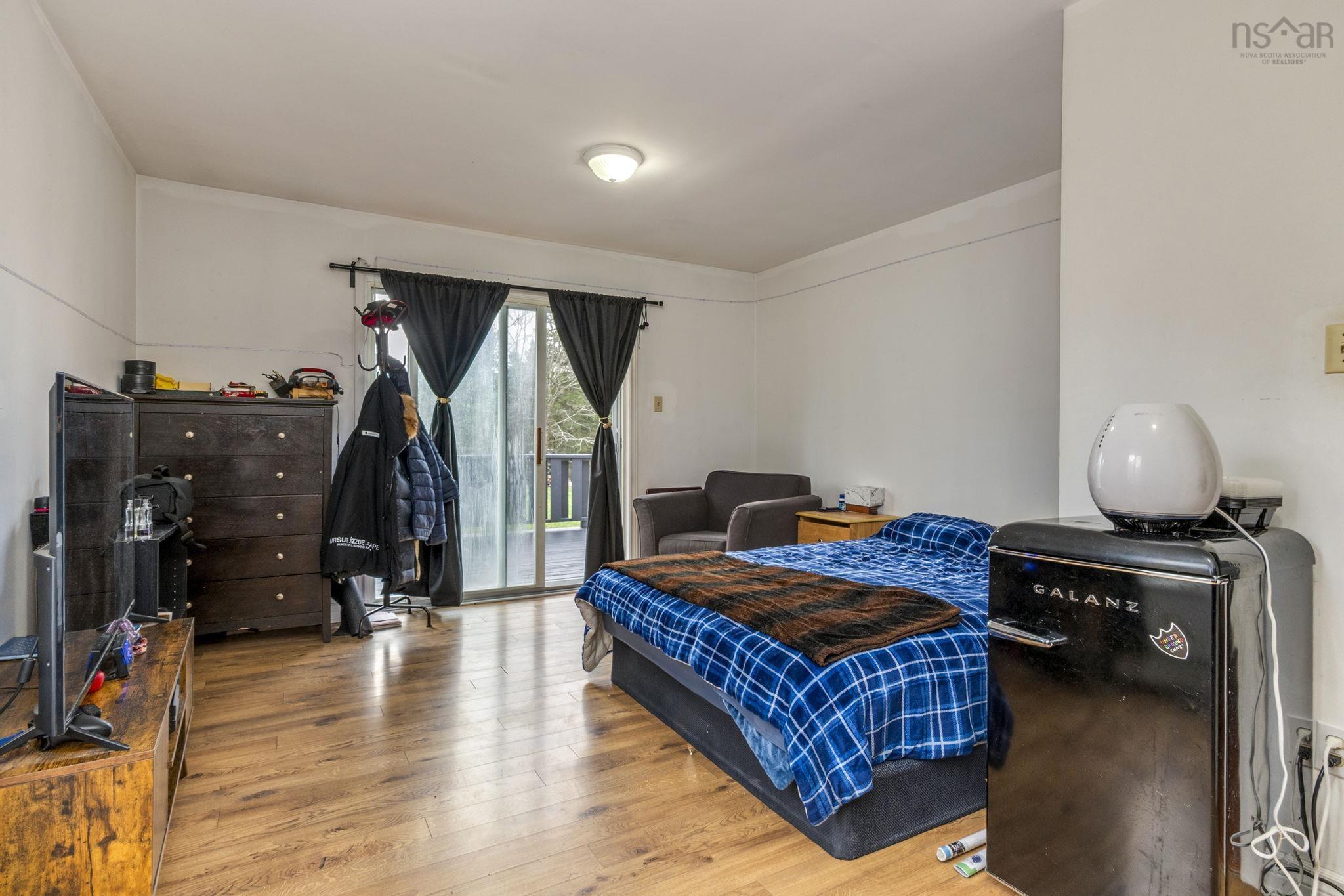 View image 12