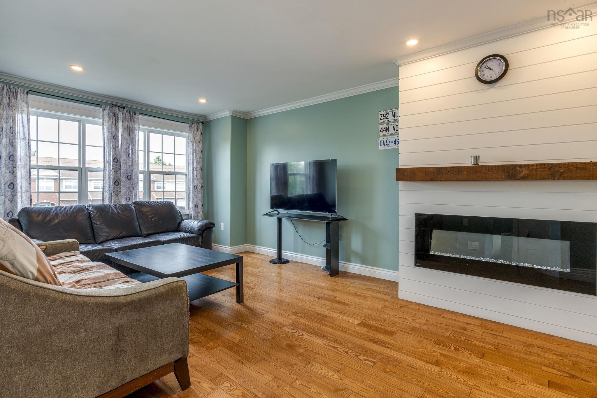 View image 10
