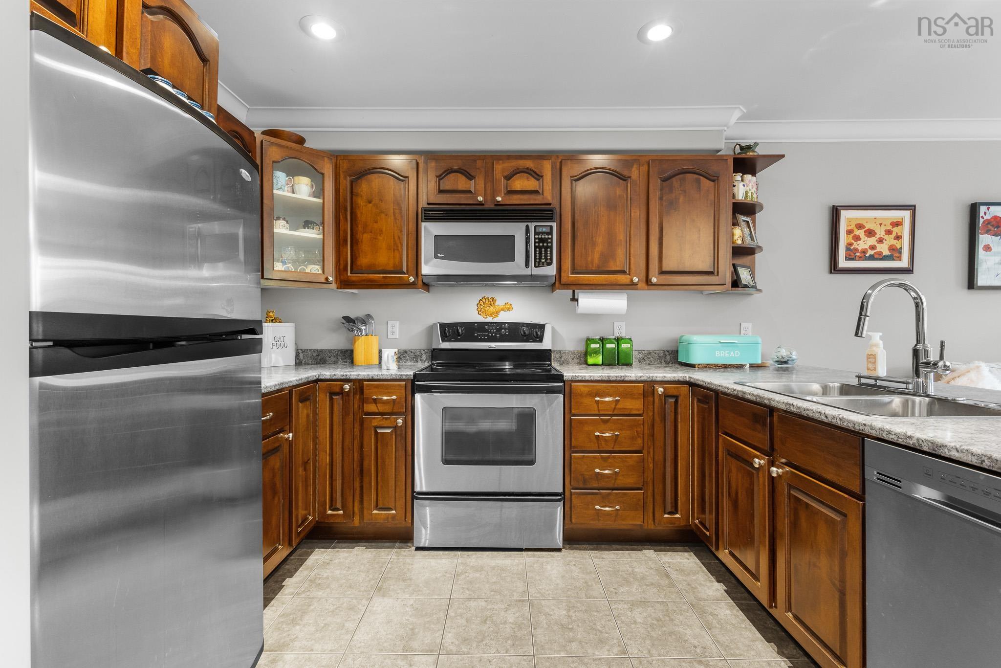 View image 12