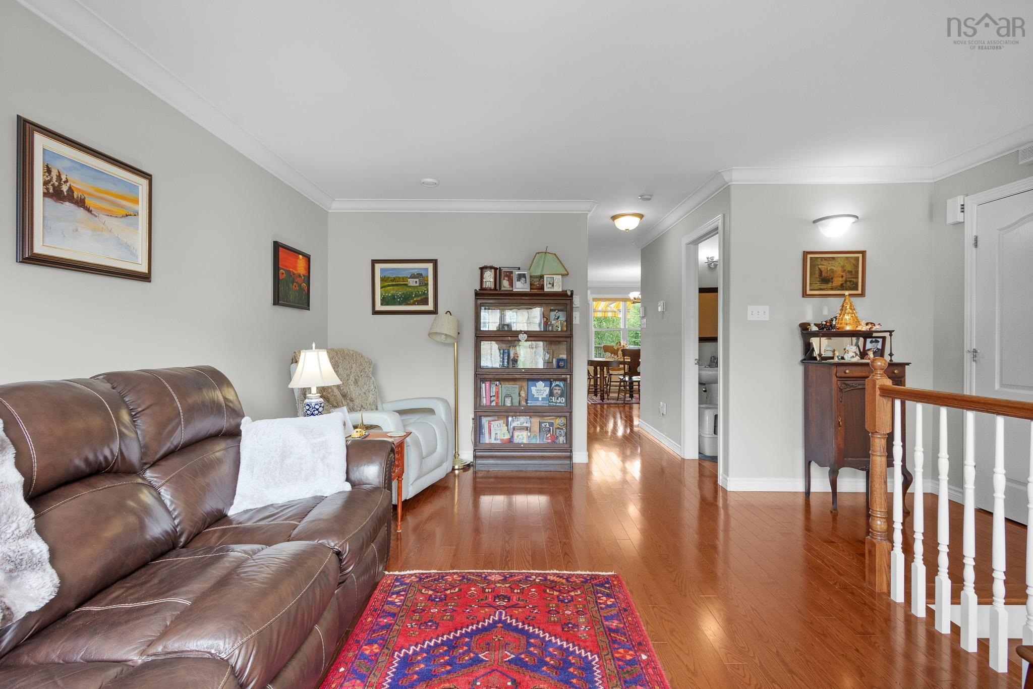 View image 9