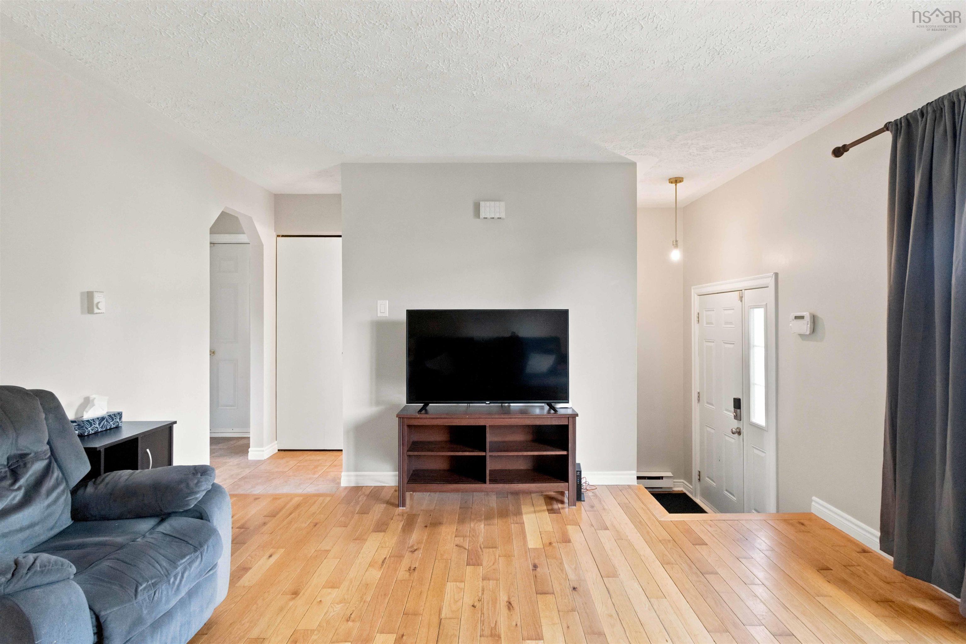 View image 8