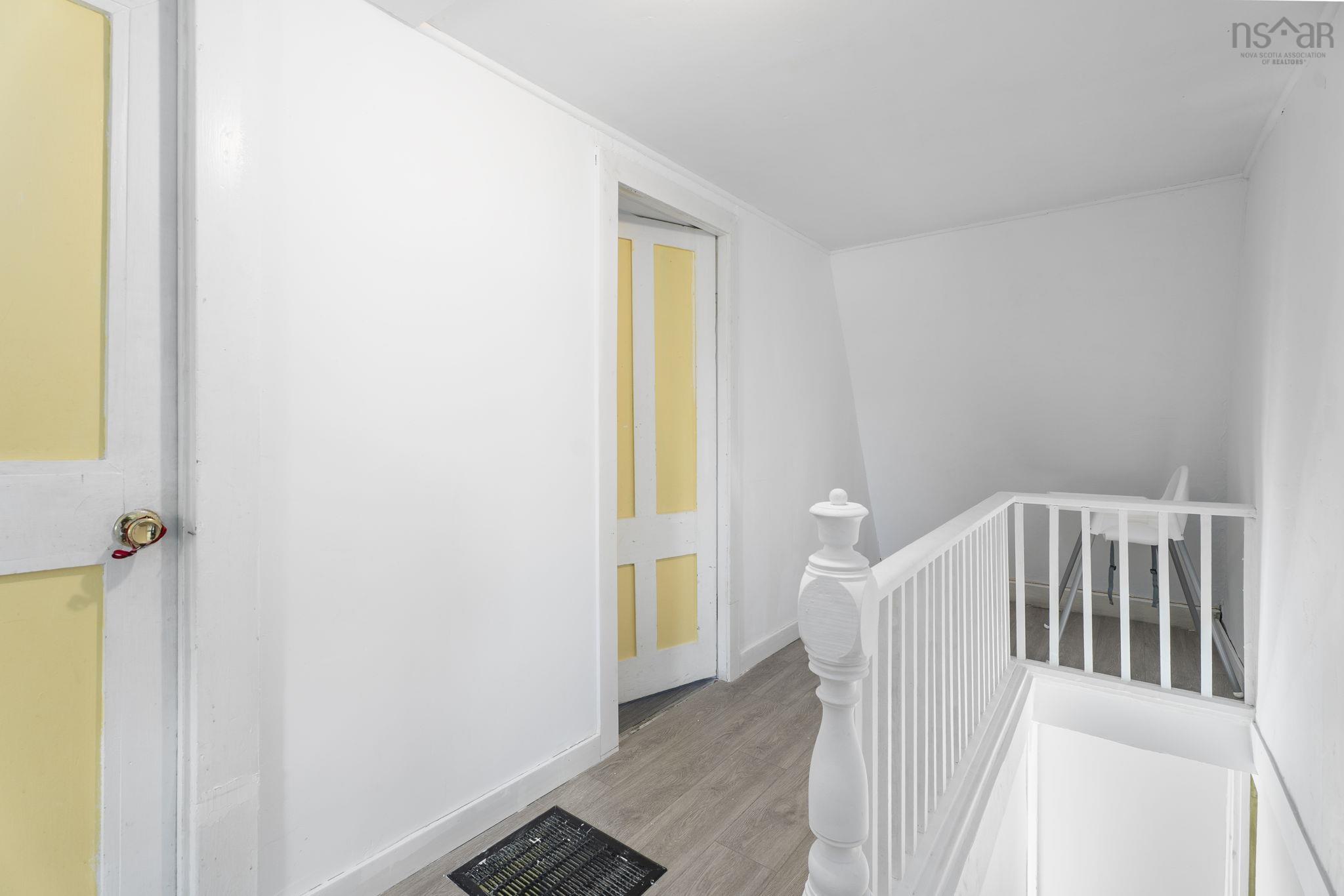 View image 18