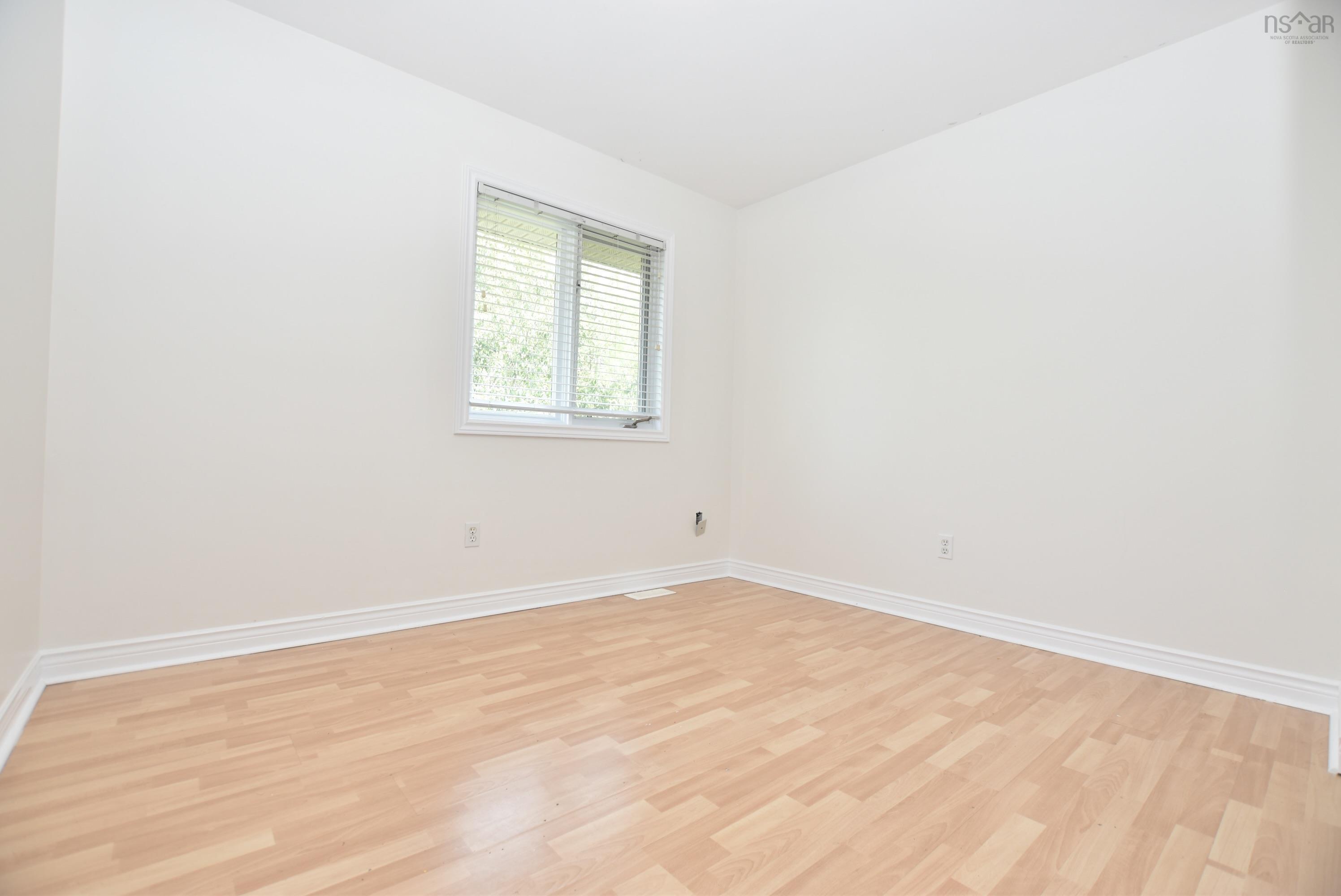 View image 18