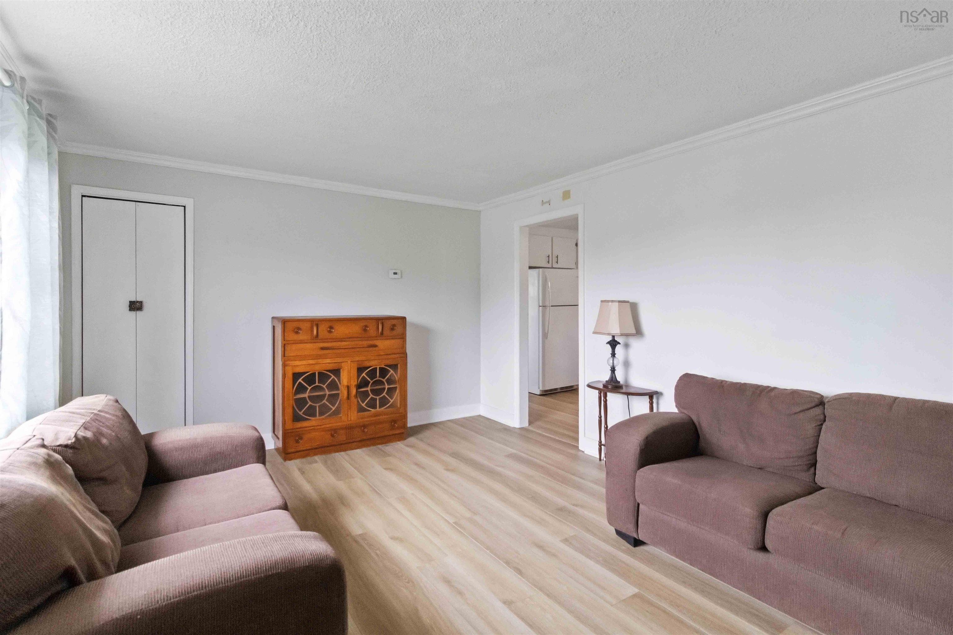 View image 10