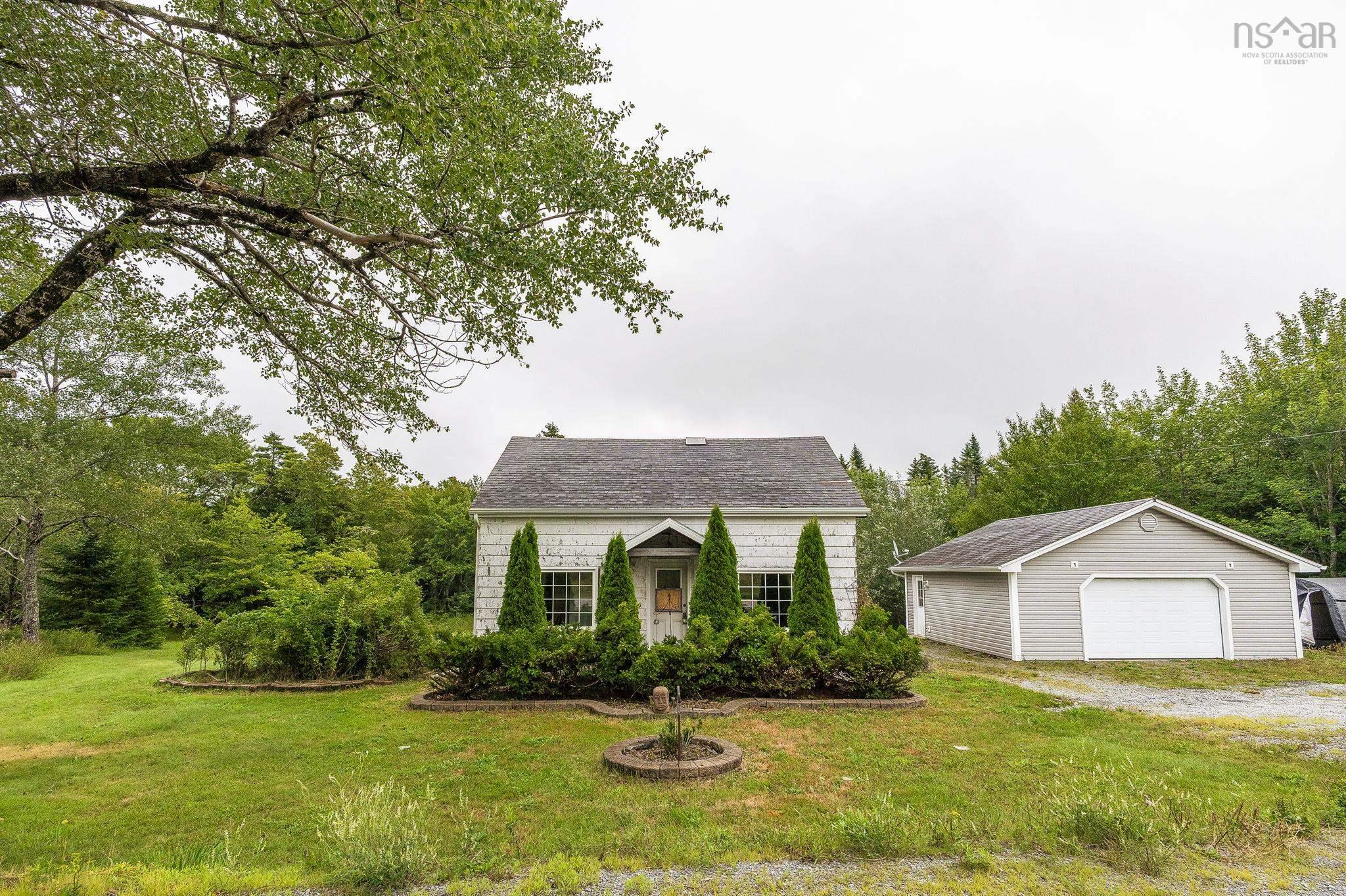 Thumbnail image for 3352 Beaver Bank Road MLS<sup>®</sup> 202621291