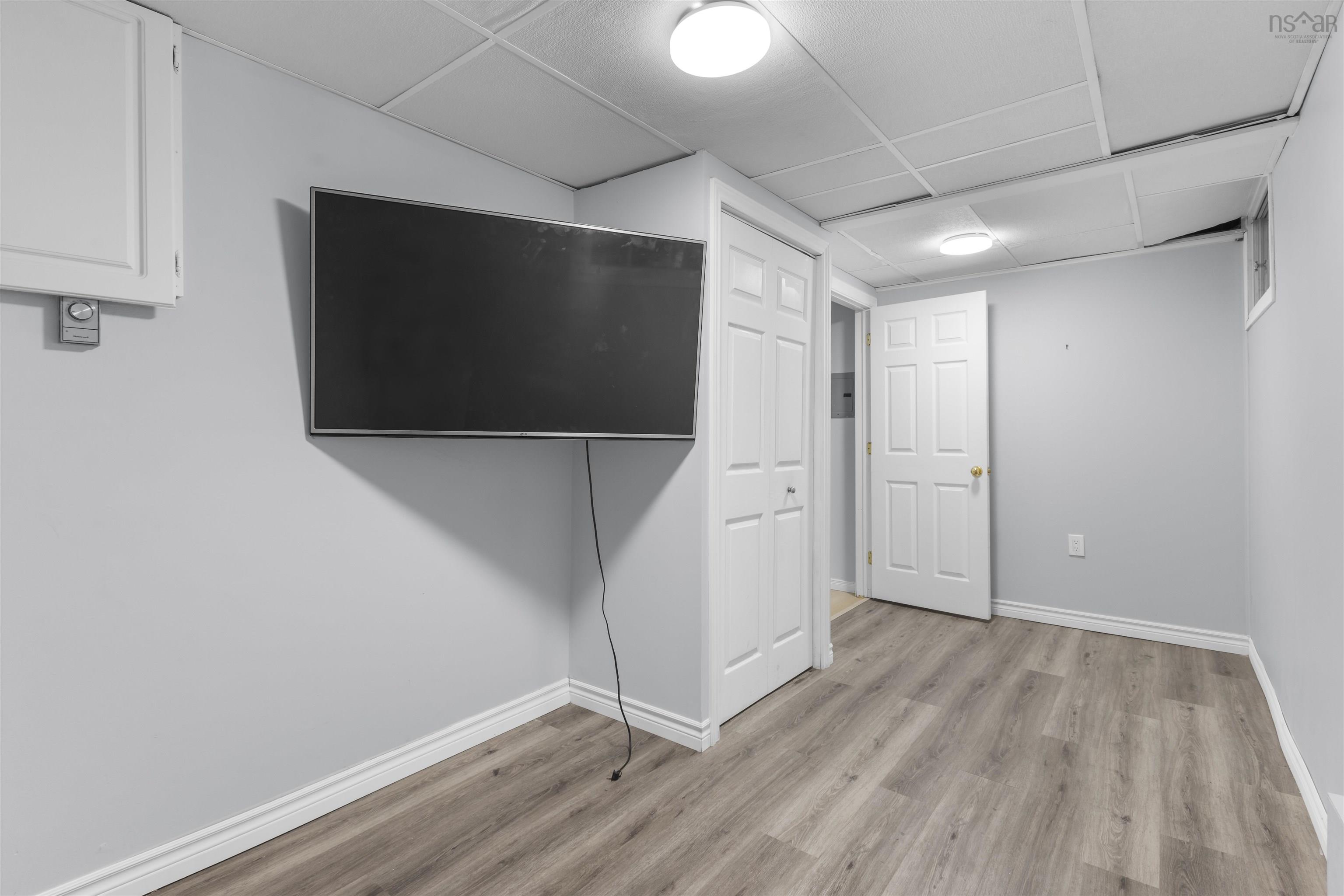View image 8