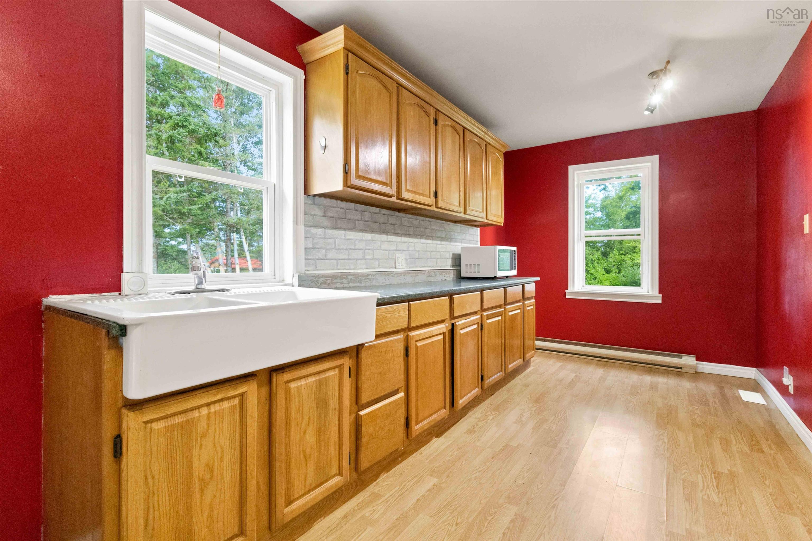 View image 12
