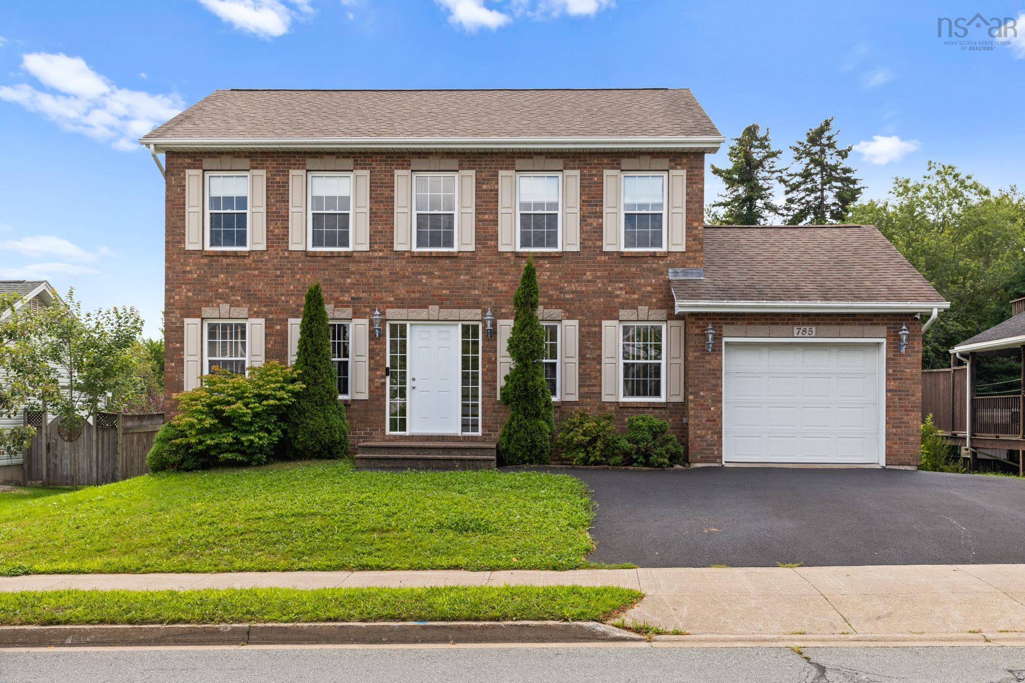 Thumbnail image for 785 Basinview Drive MLS<sup>®</sup> 202621392
