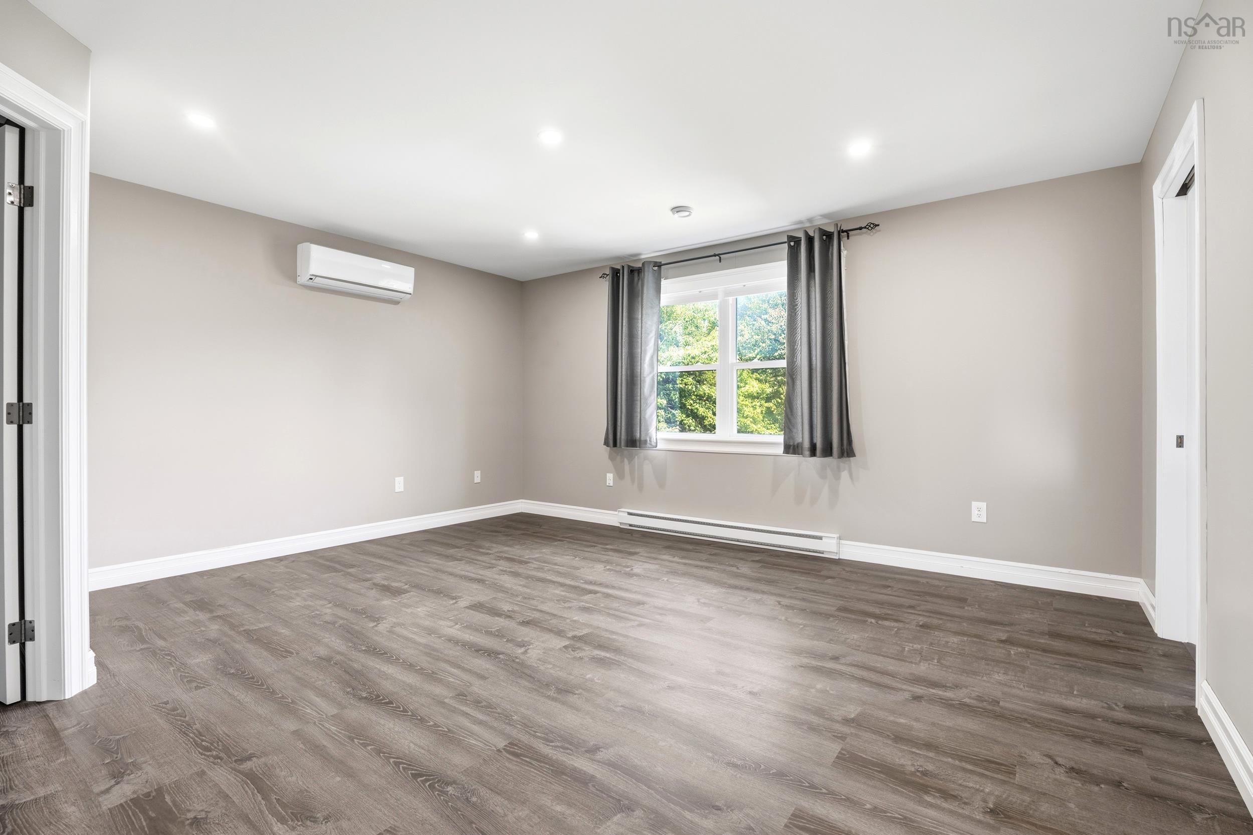 View image 18