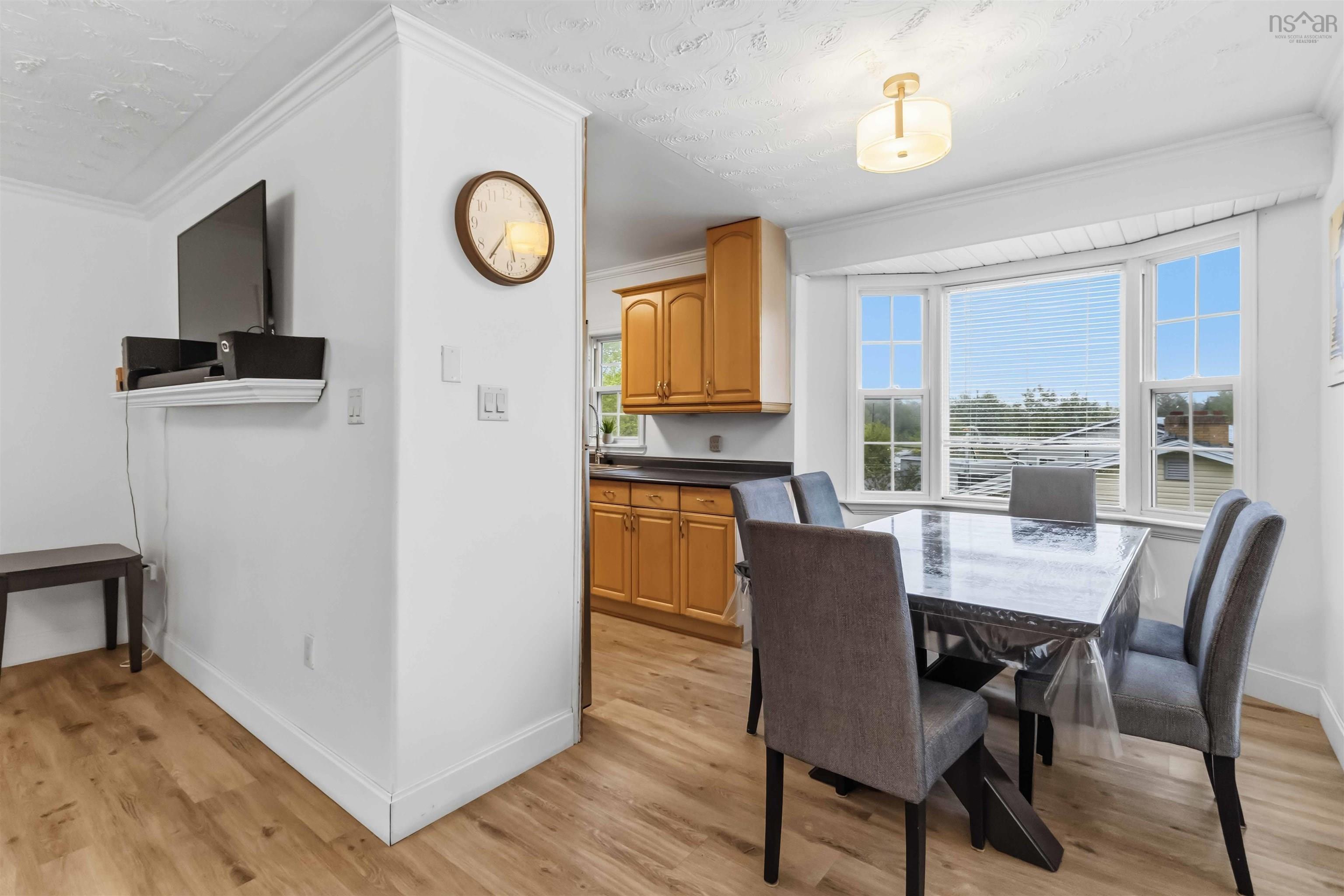 View image 12