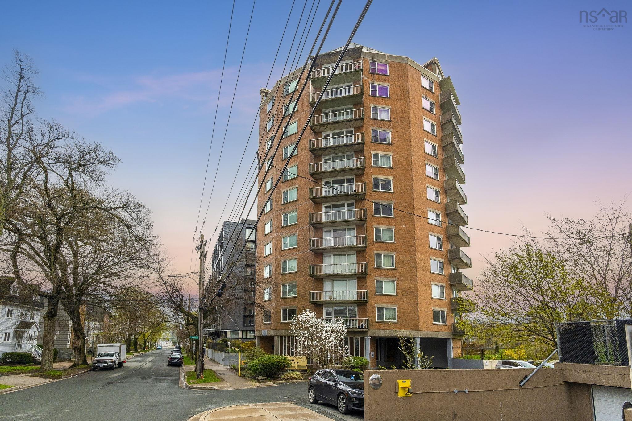 Thumbnail image for 503 1074 Wellington Street MLS<sup>®</sup> 202621420