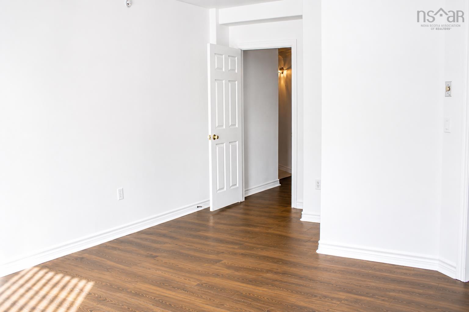 View image 11
