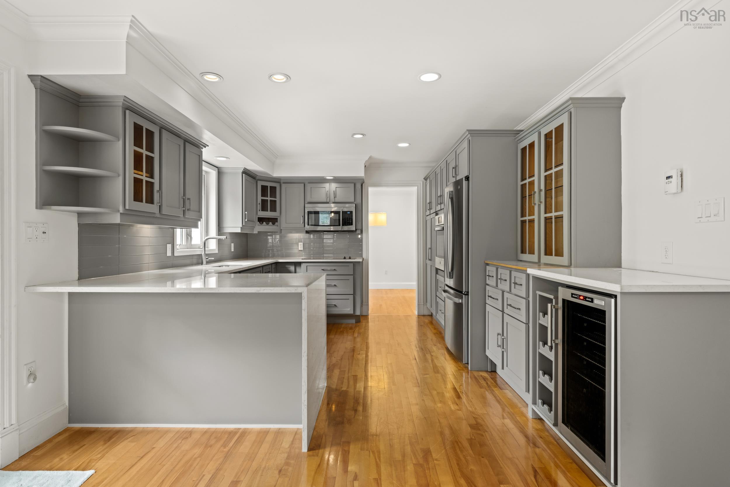 View image 12