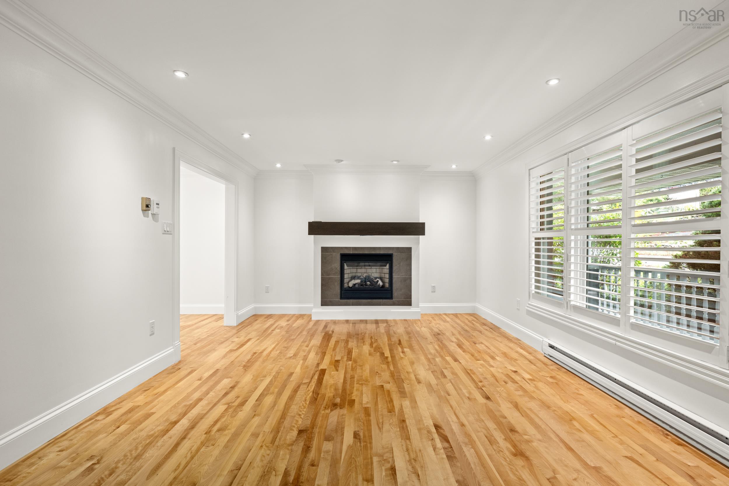 View image 8
