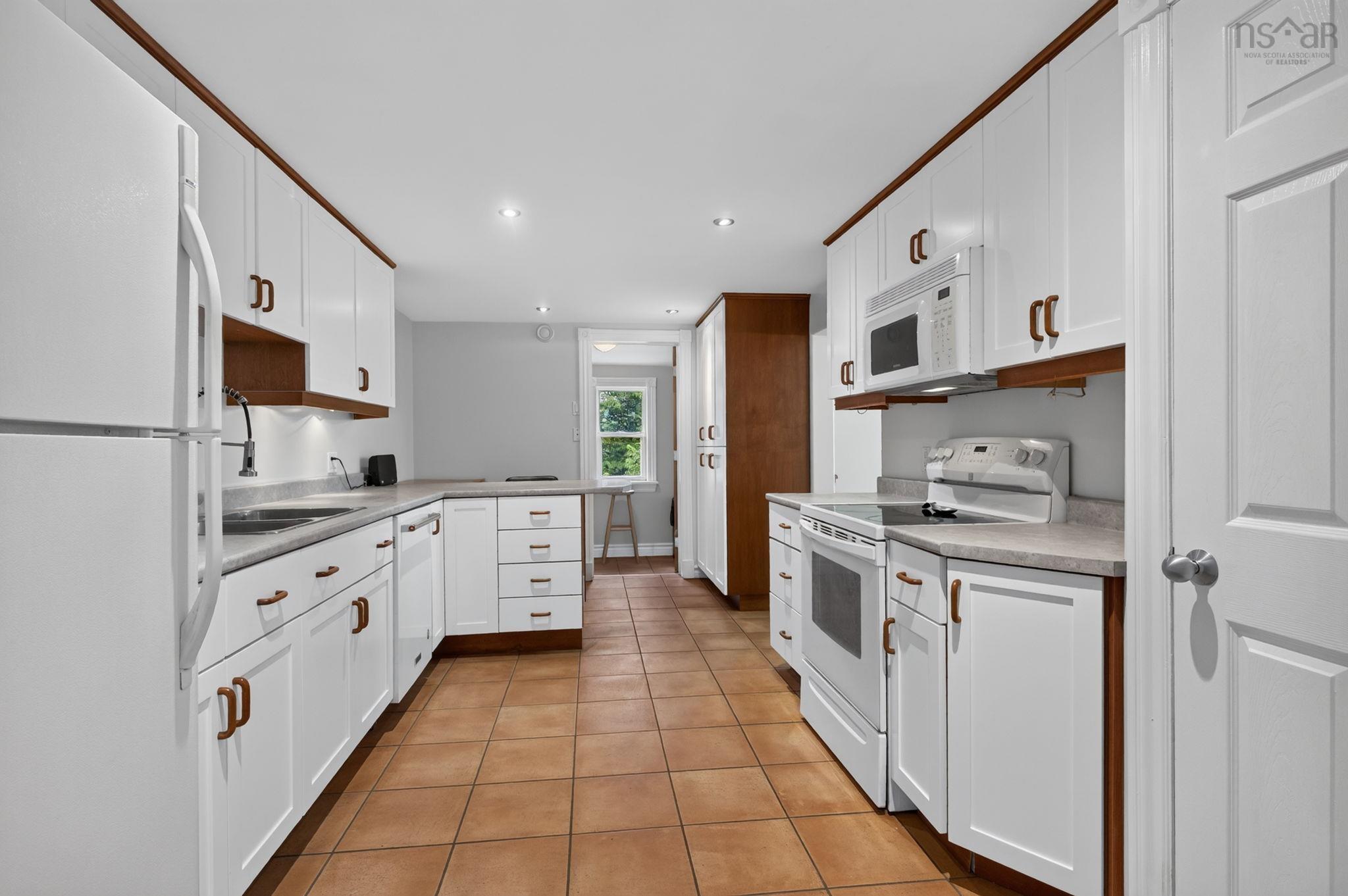 View image 10