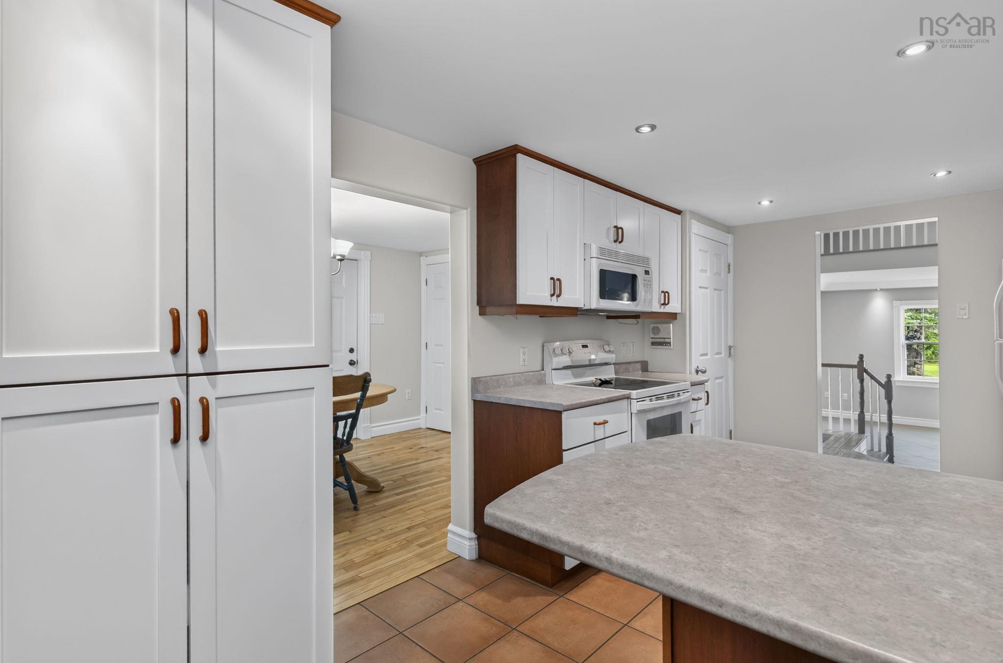 View image 12