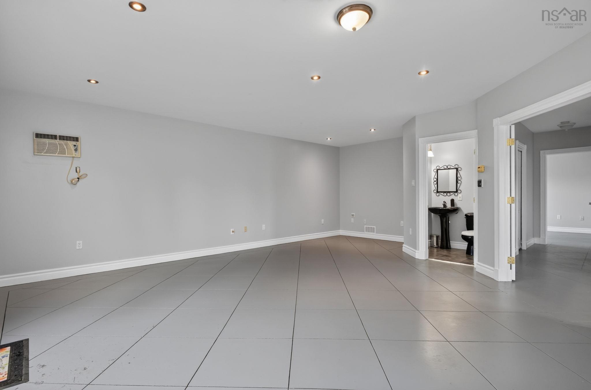 View image 18
