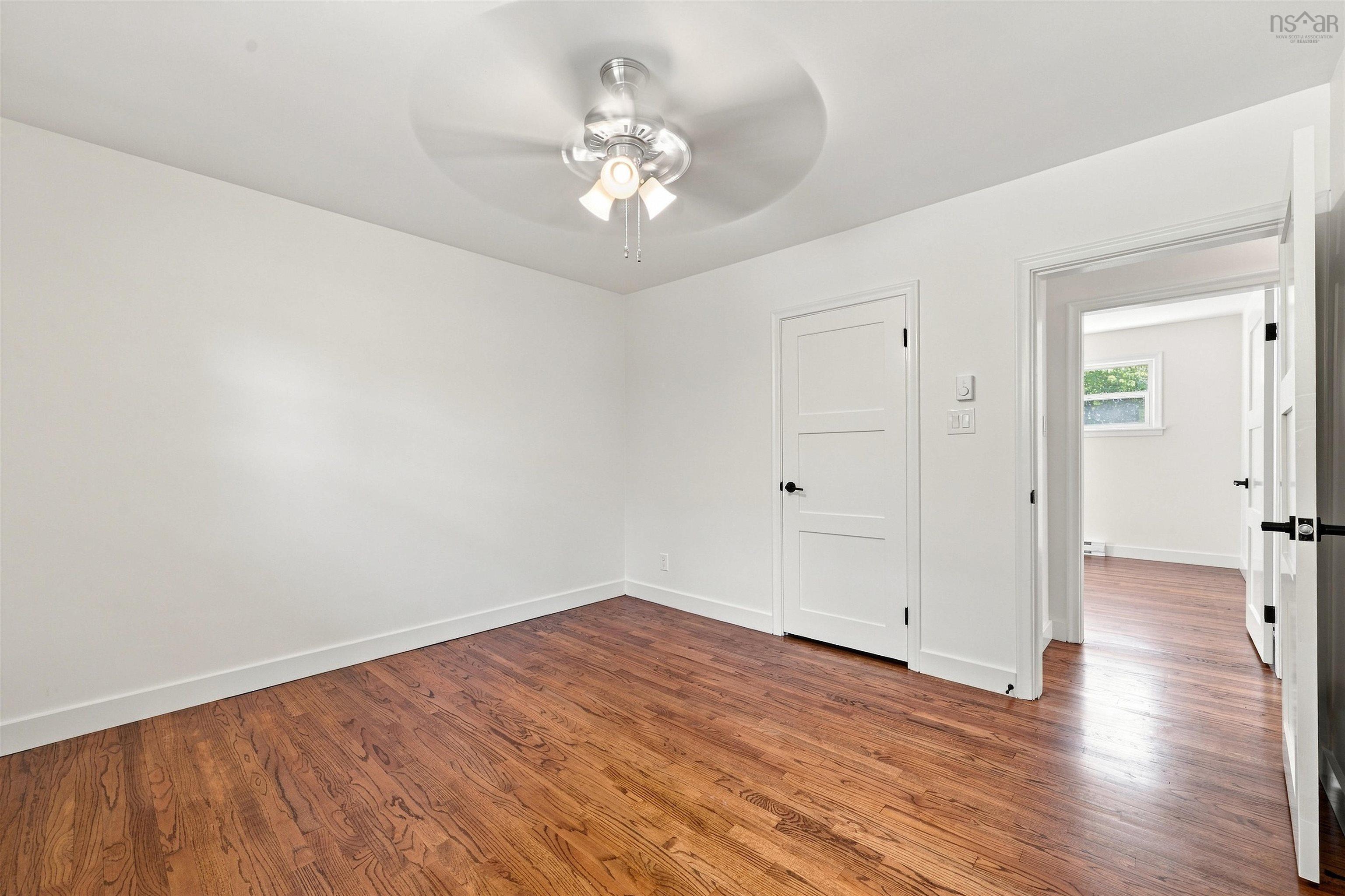 View image 18