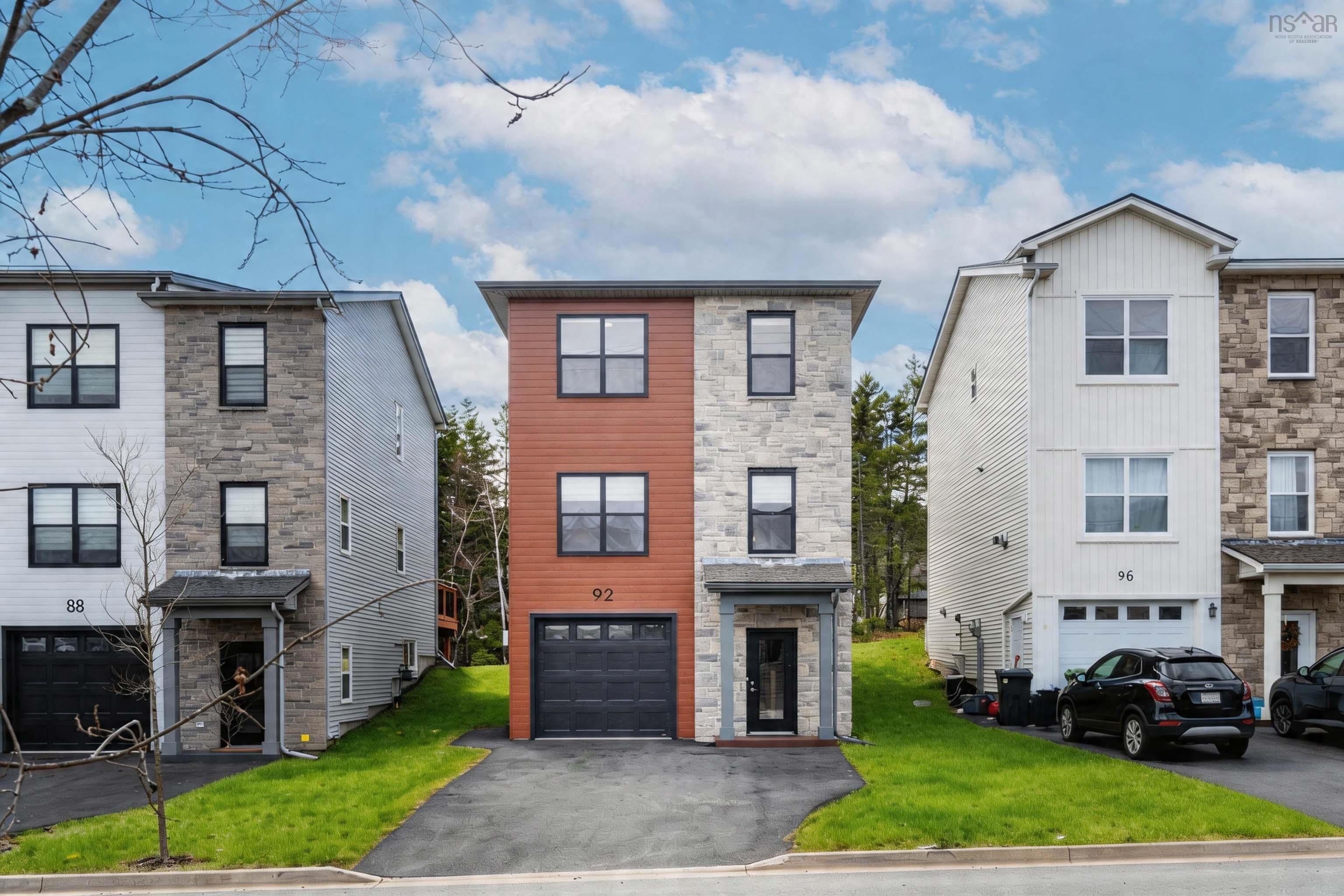 Thumbnail image for 92 Puncheon Way MLS<sup>®</sup> 202621656