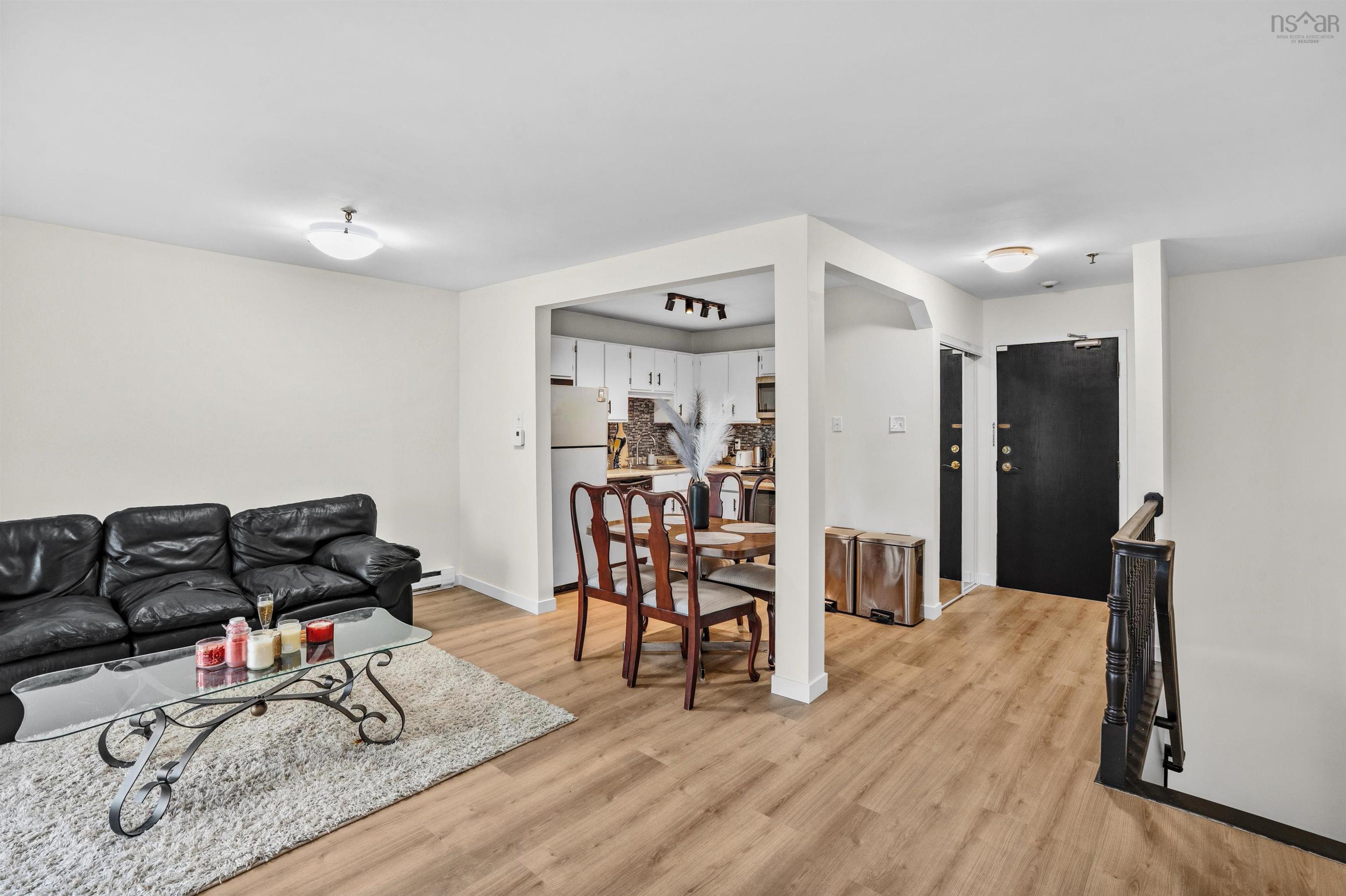 Thumbnail image for 101 75 Collins Grove MLS<sup>®</sup> 202621659
