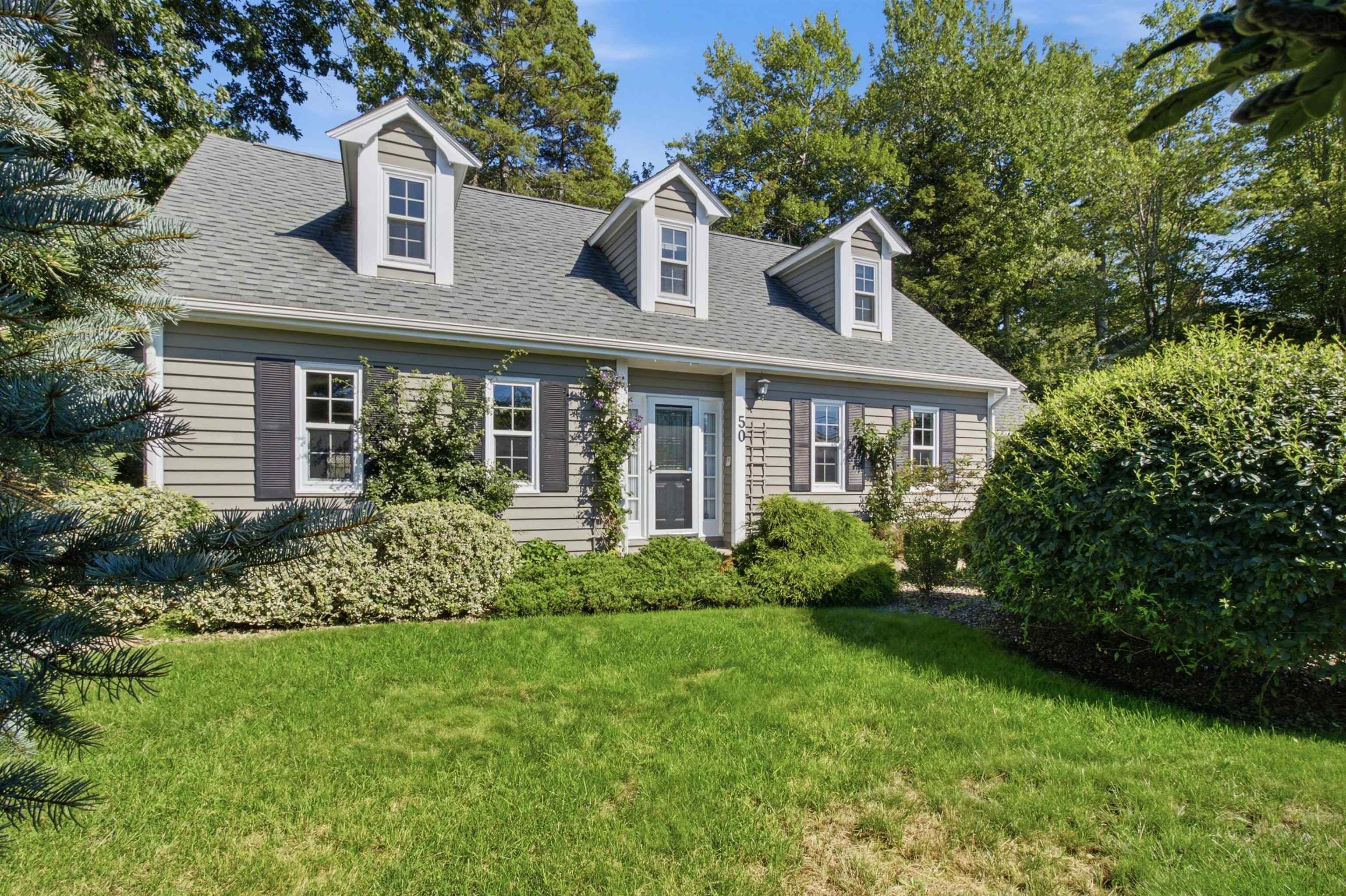 Thumbnail image for 50 Eaglewood Drive MLS<sup>®</sup> 202621668