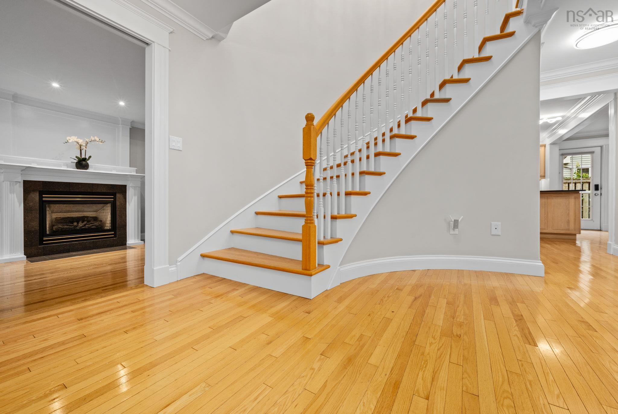 View image 18