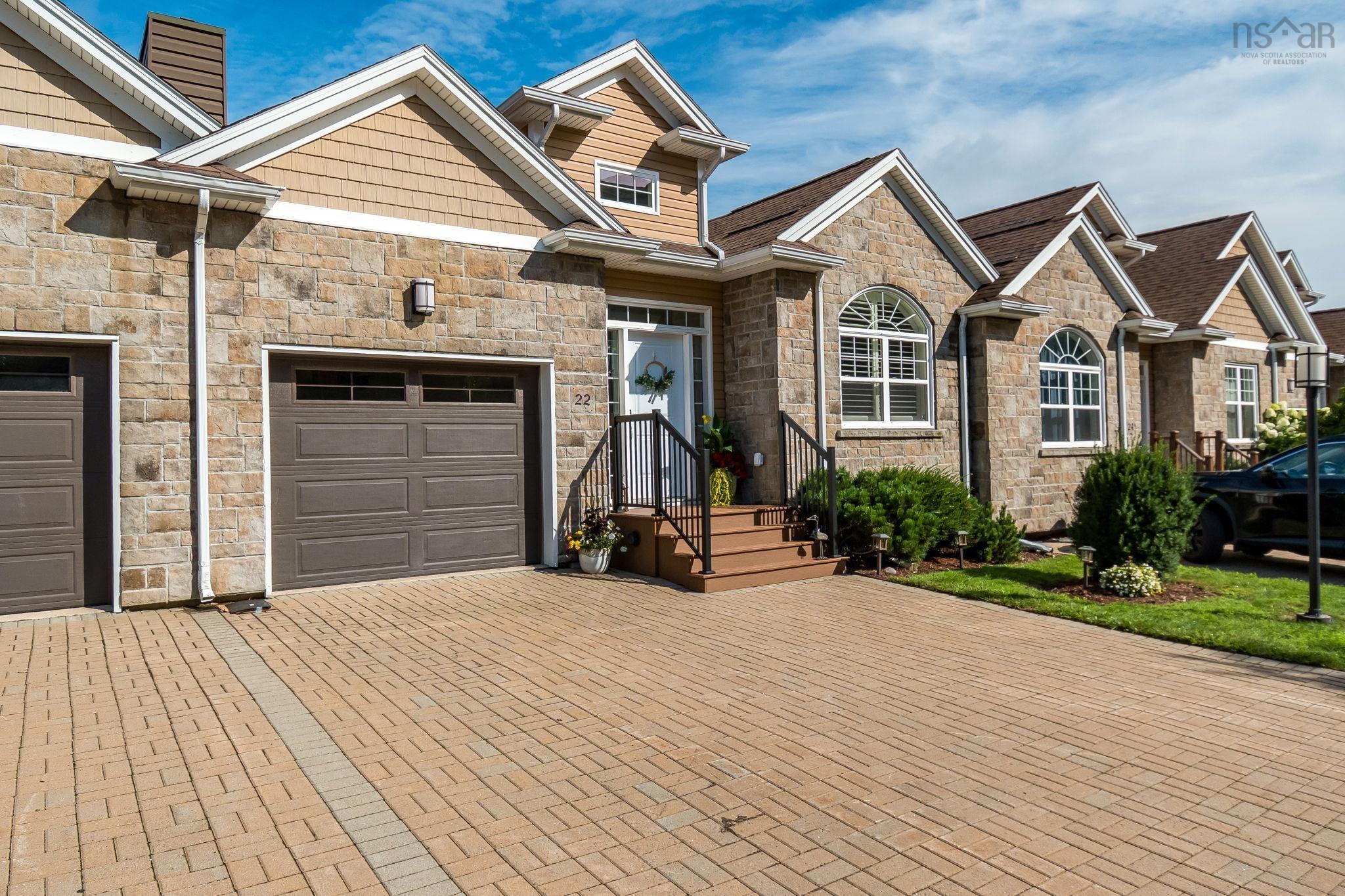 Thumbnail image for 22 Chaucer Lane MLS<sup>®</sup> 202621753