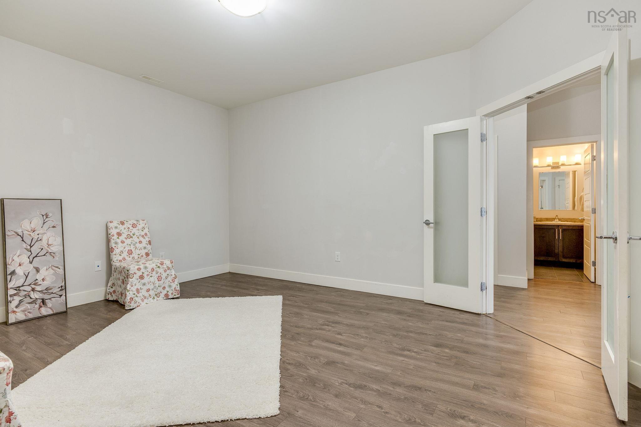 View image 11