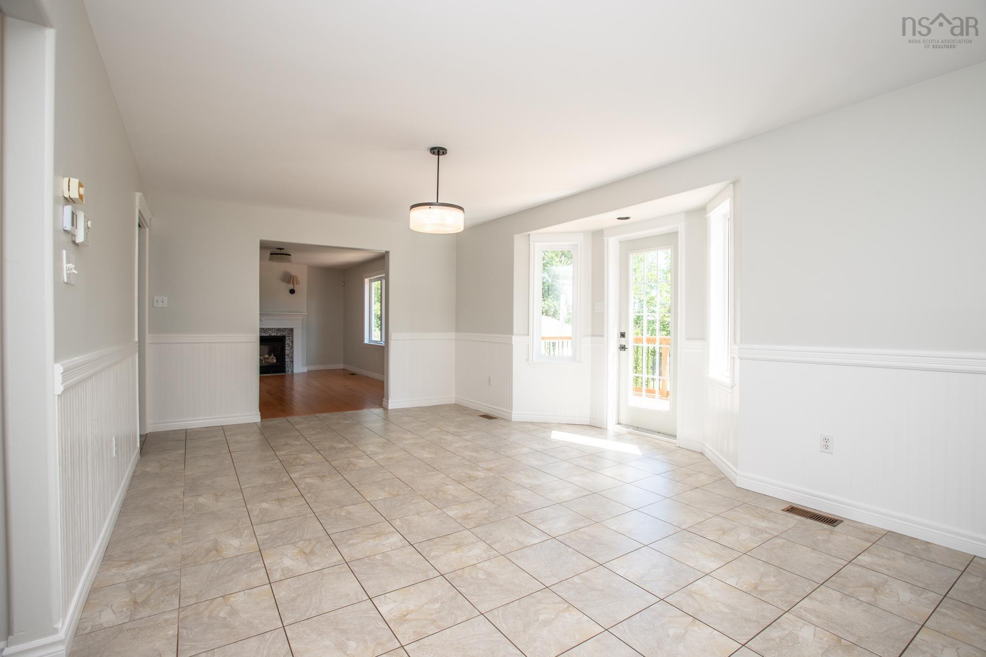 View image 11