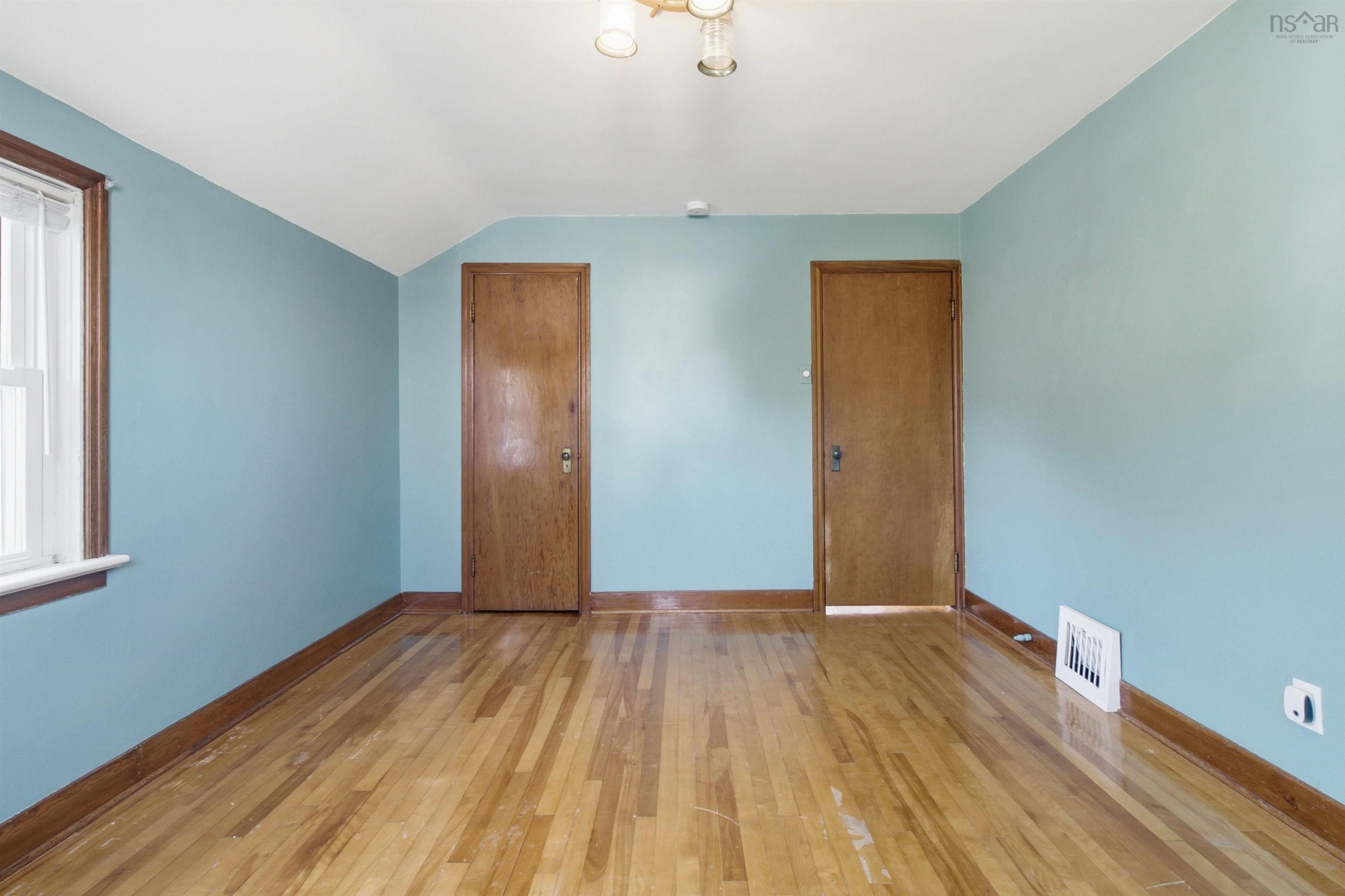 View image 19