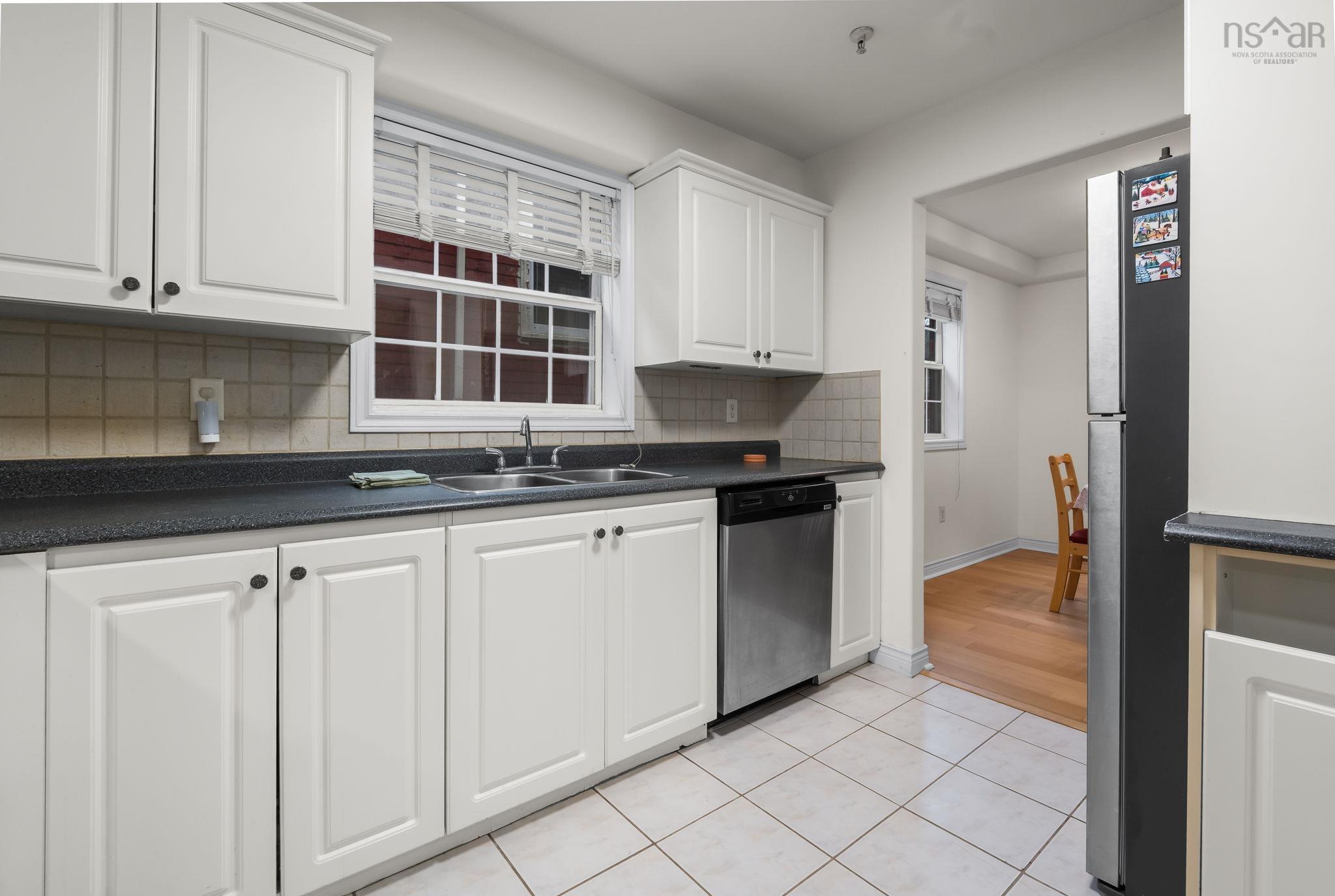 View image 18