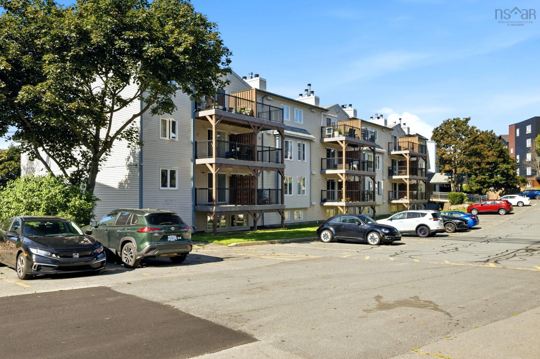 Thumbnail image for 208 3700 John Parr Drive MLS<sup>®</sup> 202621843