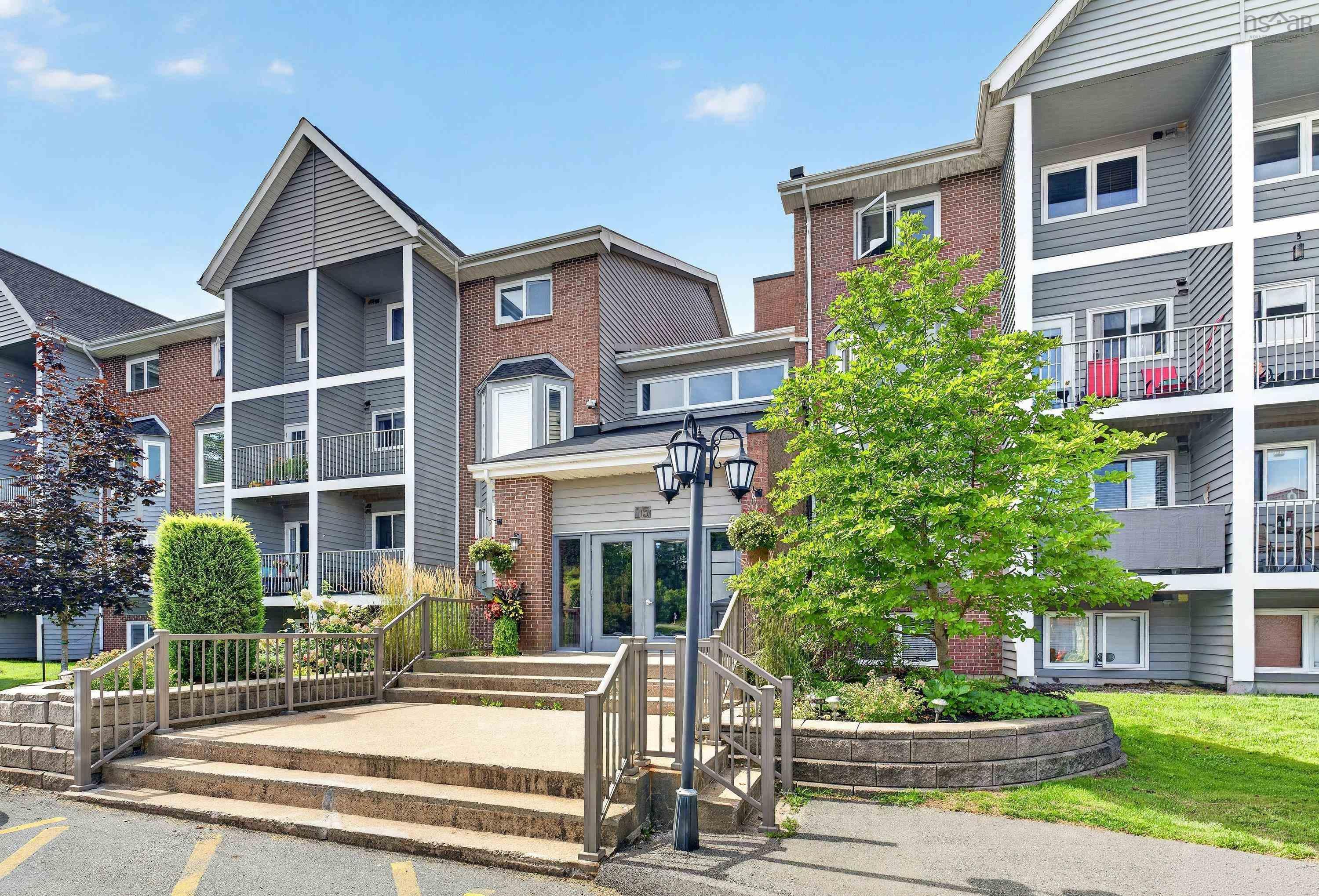 Thumbnail image for 211 15 Knightsridge Drive MLS<sup>®</sup> 202621933