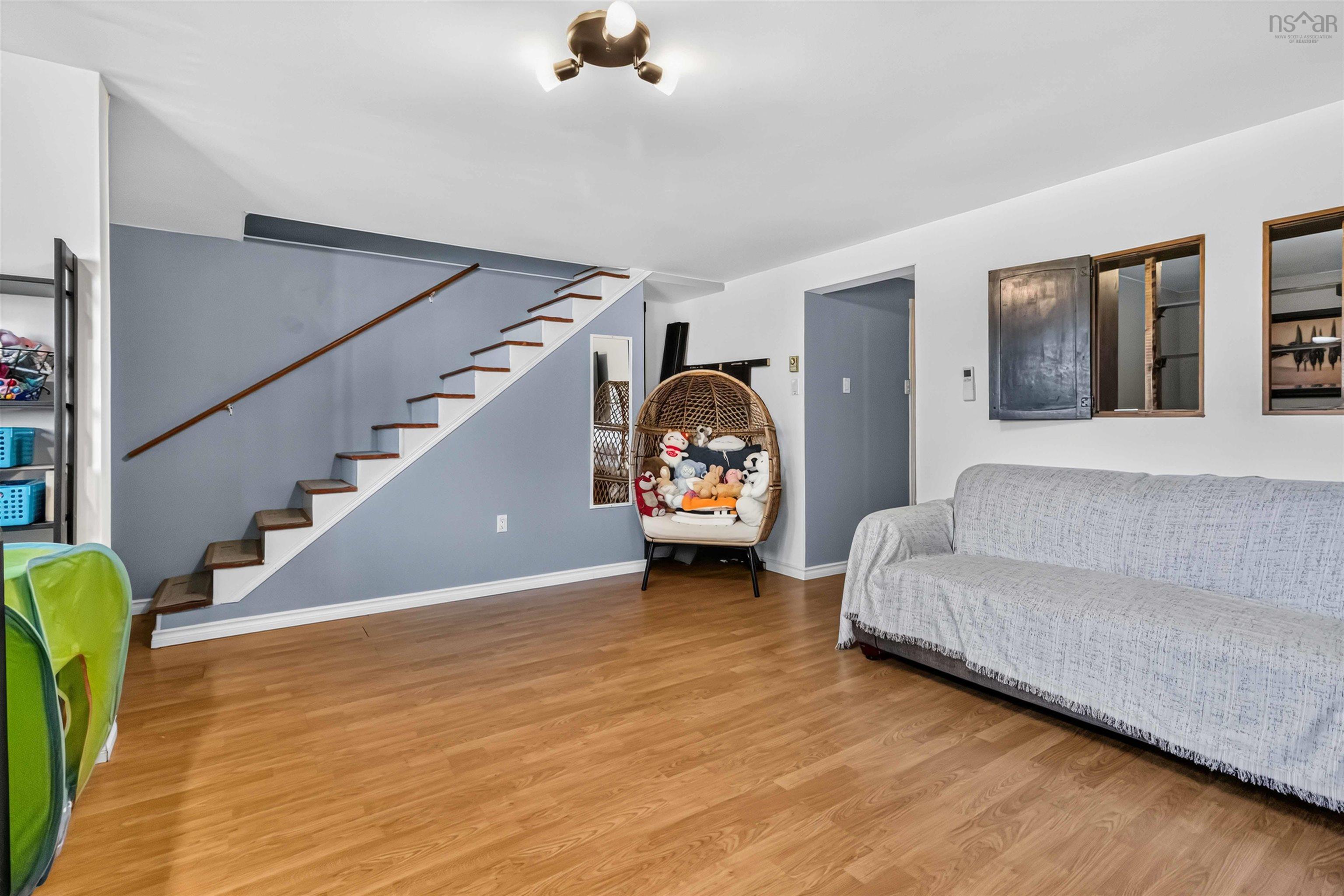 View image 17
