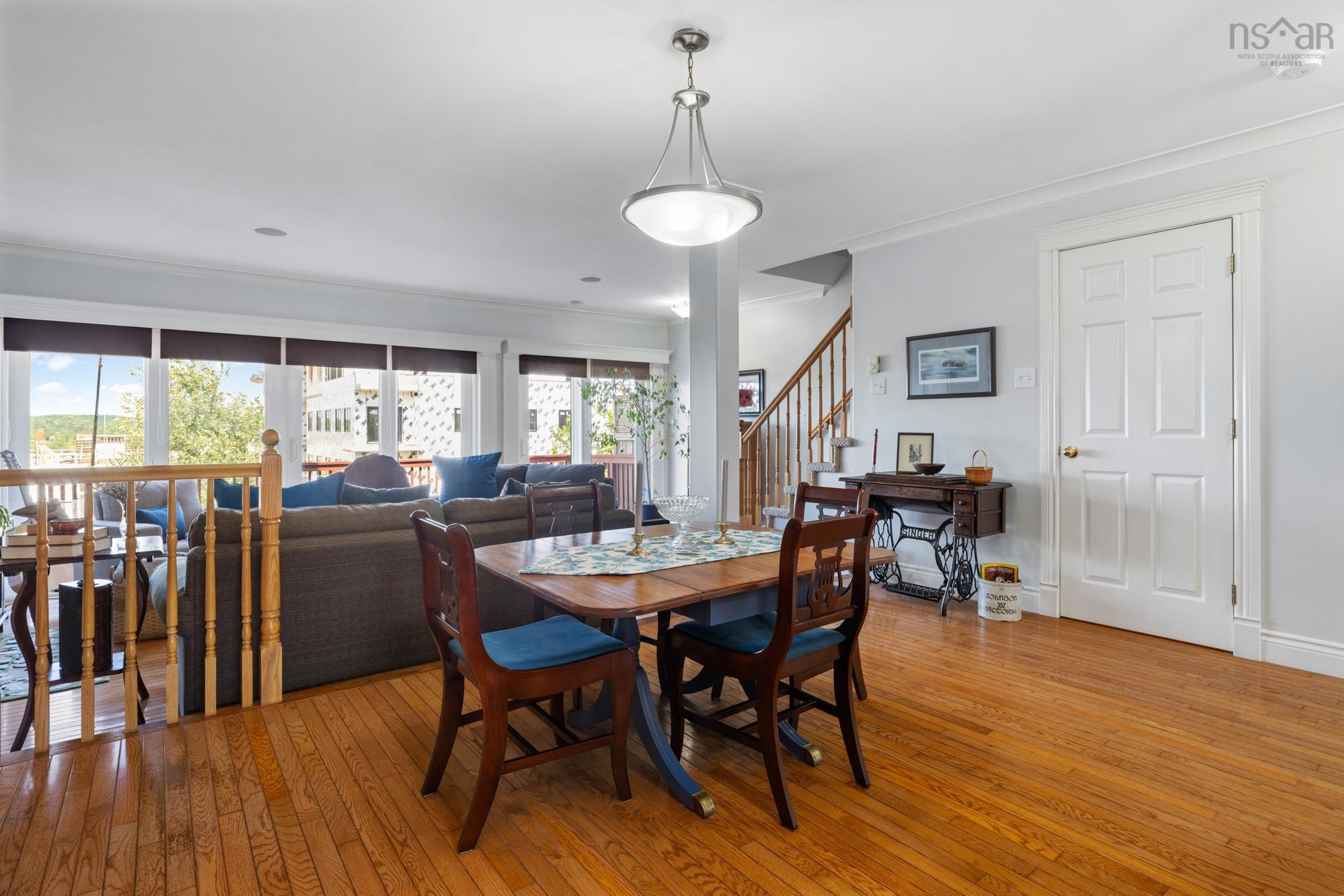 View image 12