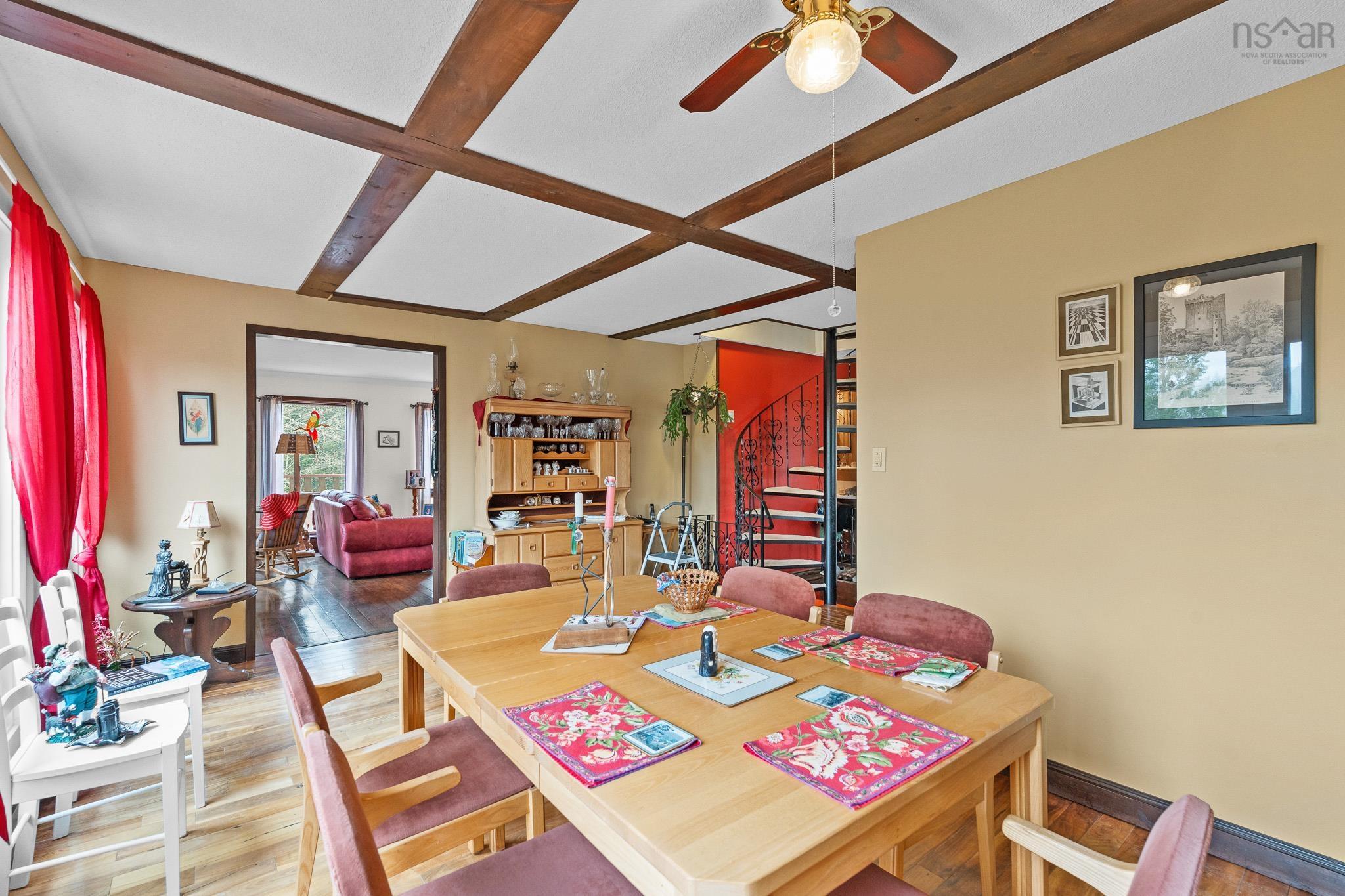 View image 18