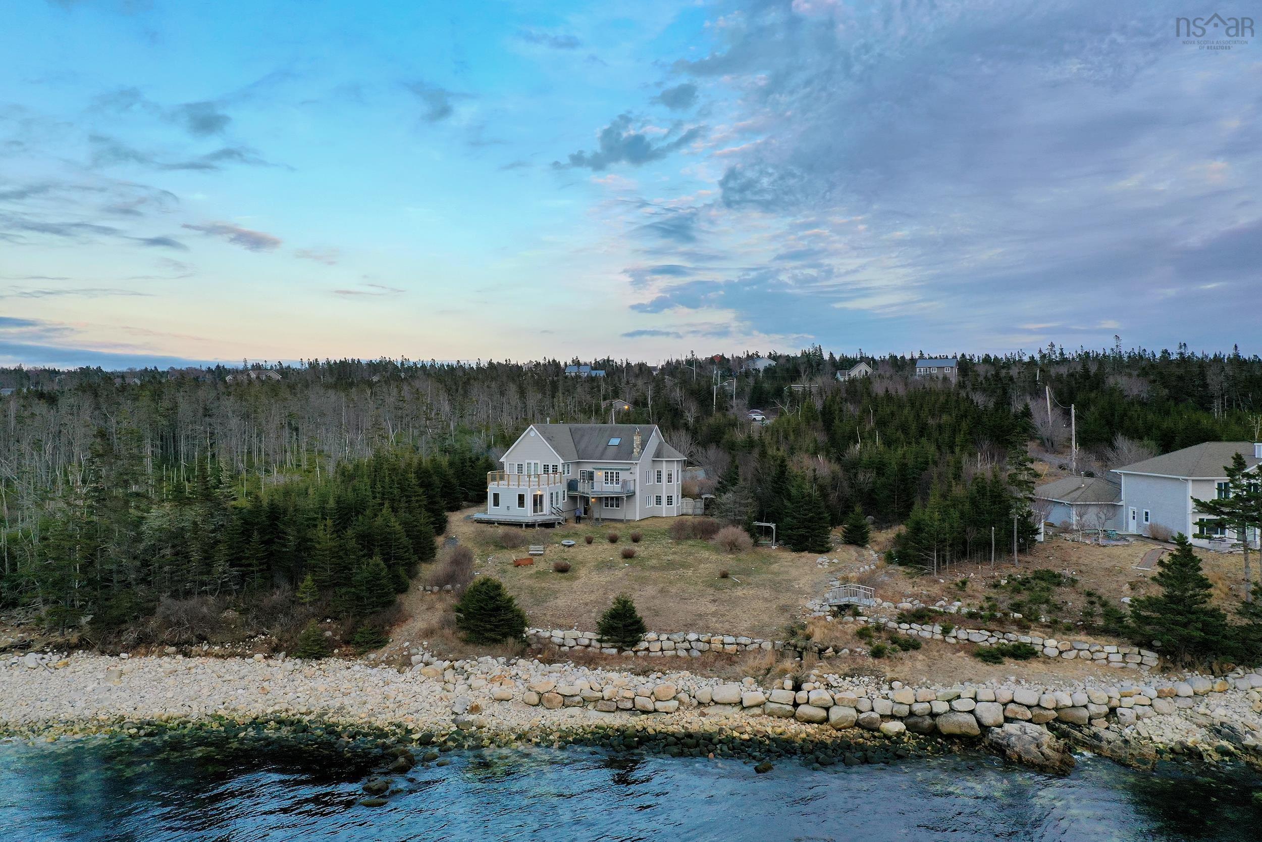 View image 40