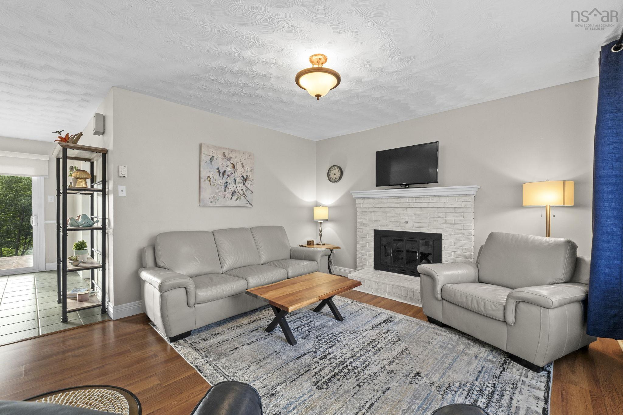 View image 8