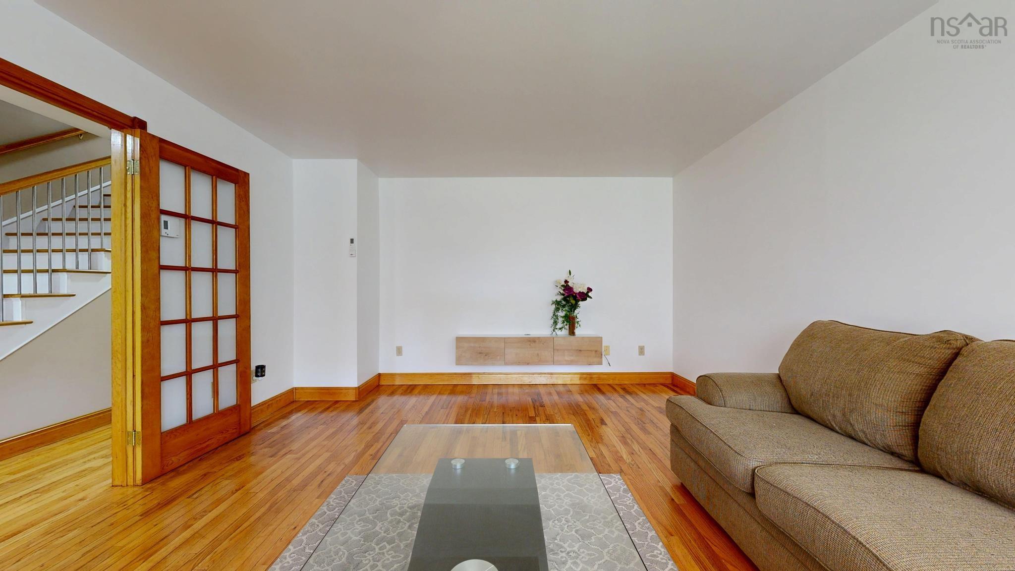 View image 10