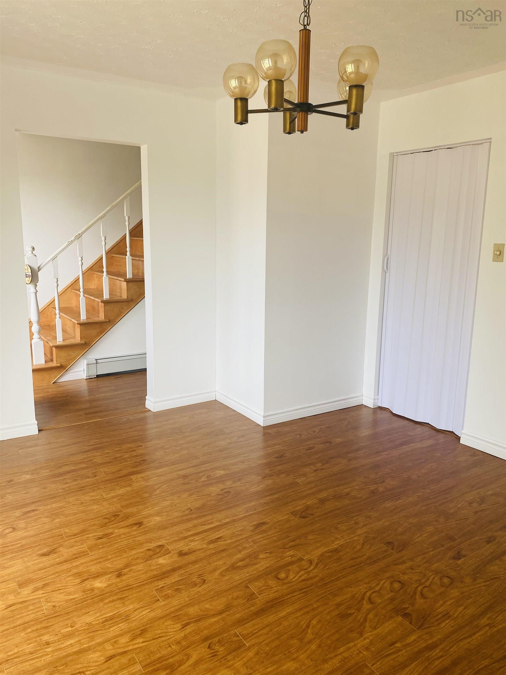 View image 9