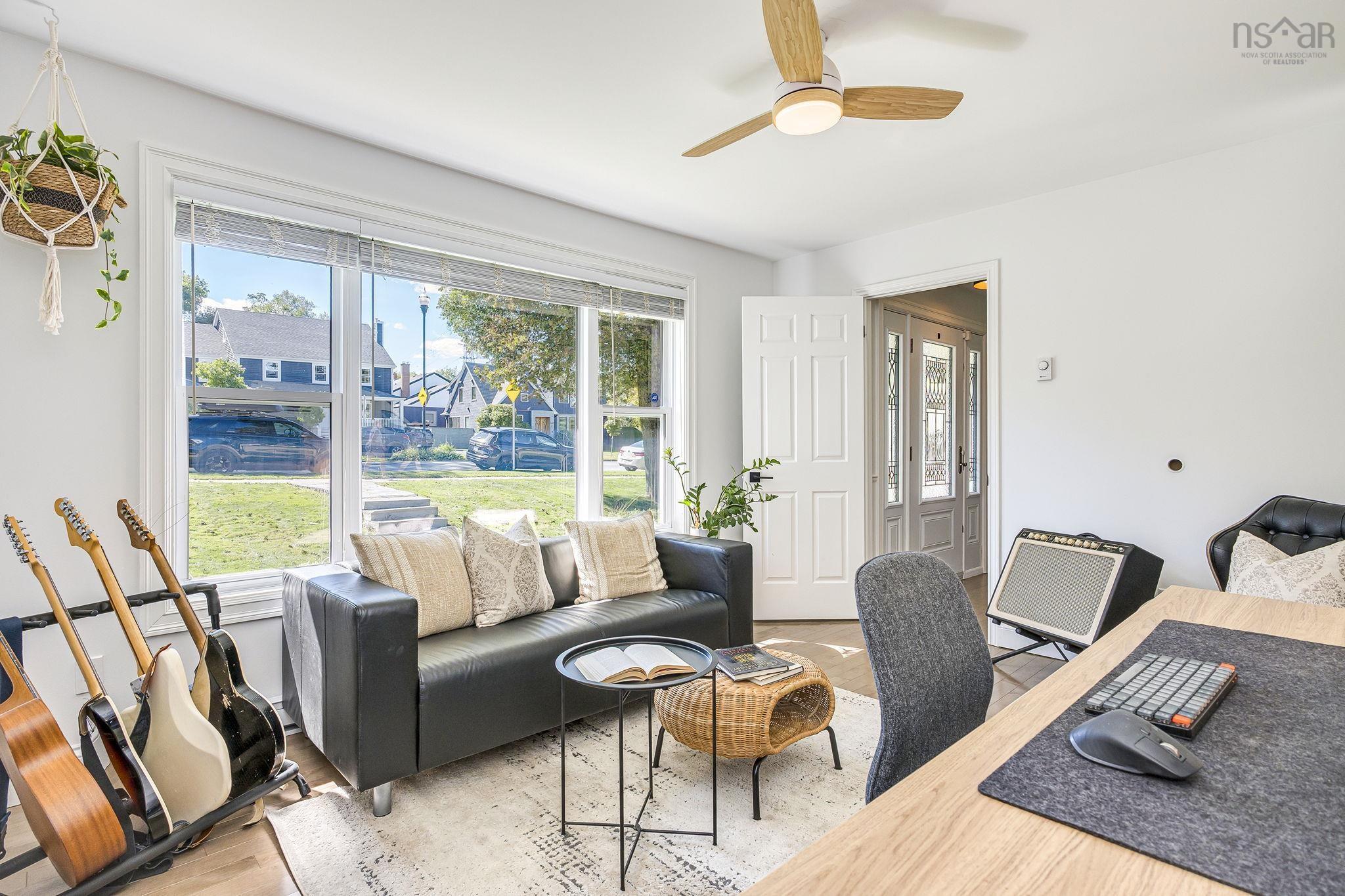 View image 19