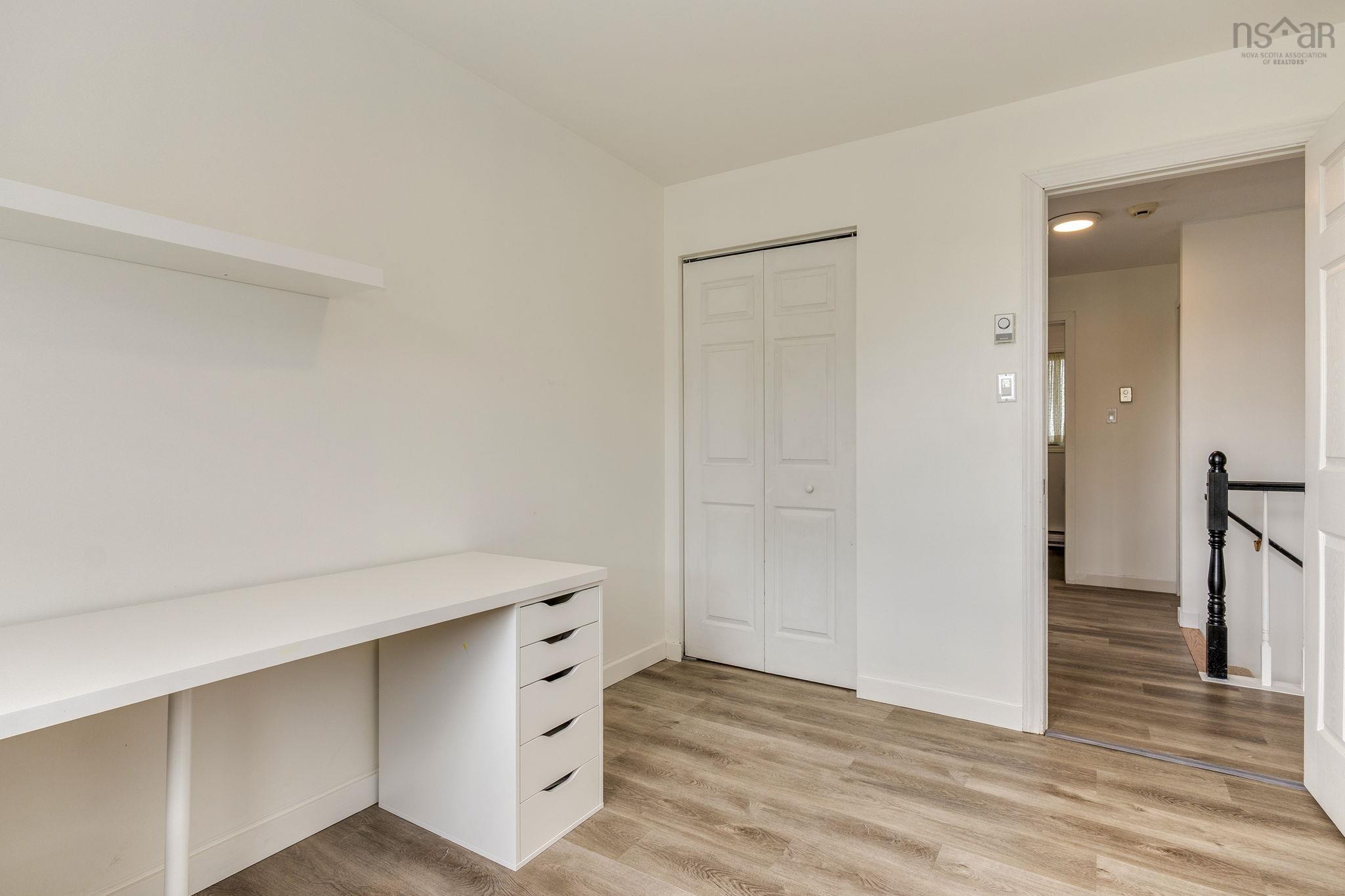View image 18