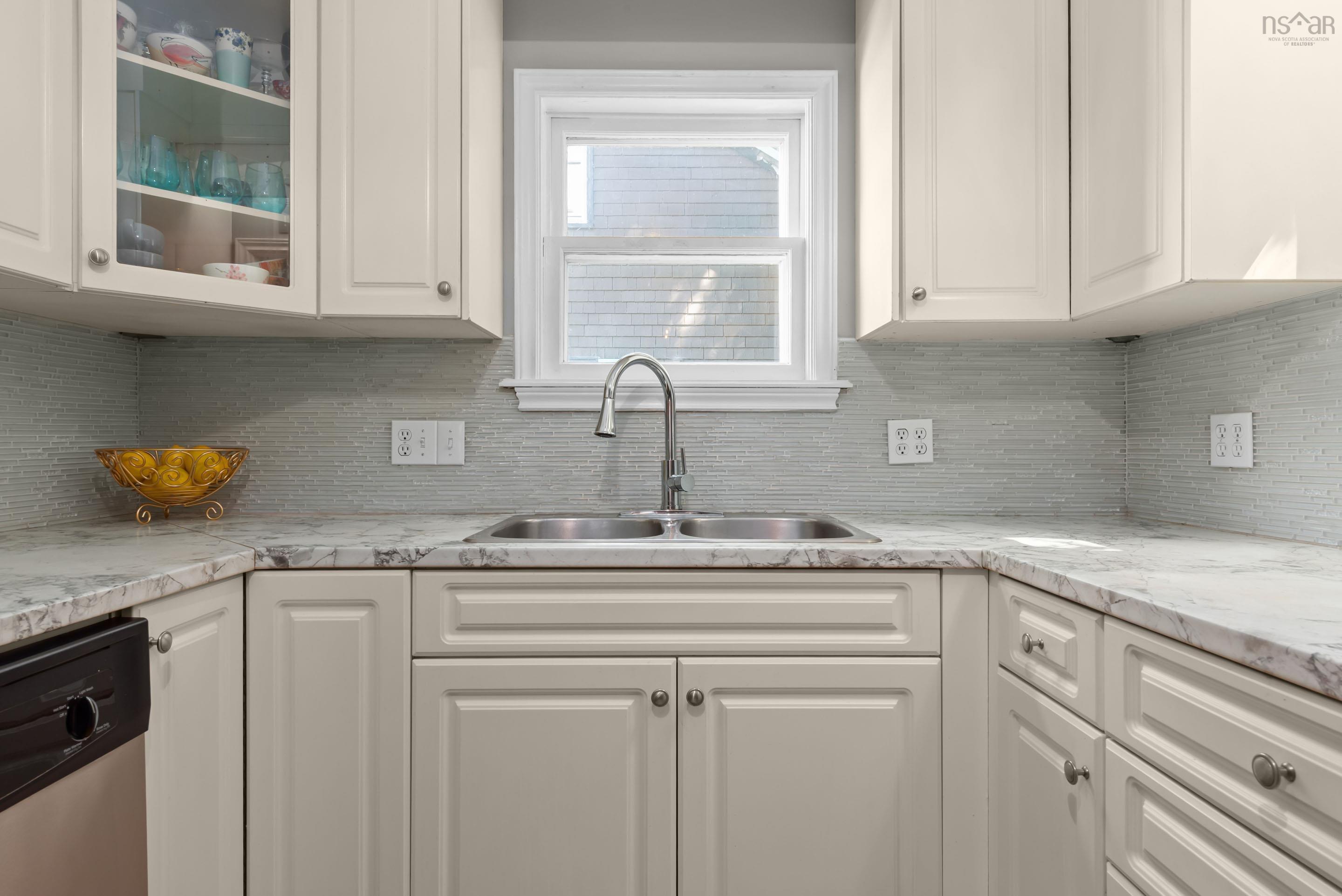 View image 12