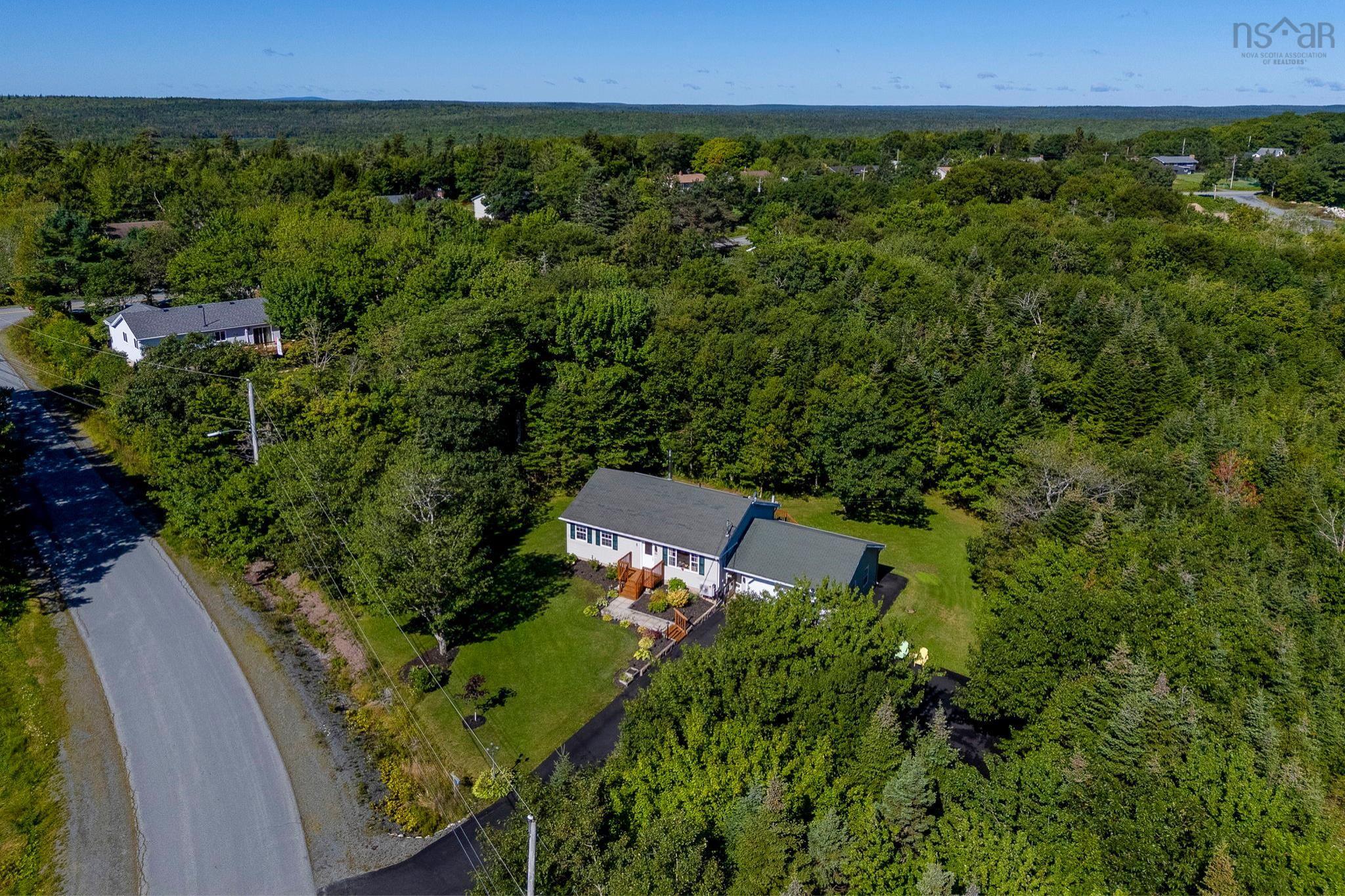 Thumbnail image for 6 Carmichael Court MLS<sup>®</sup> 202622272