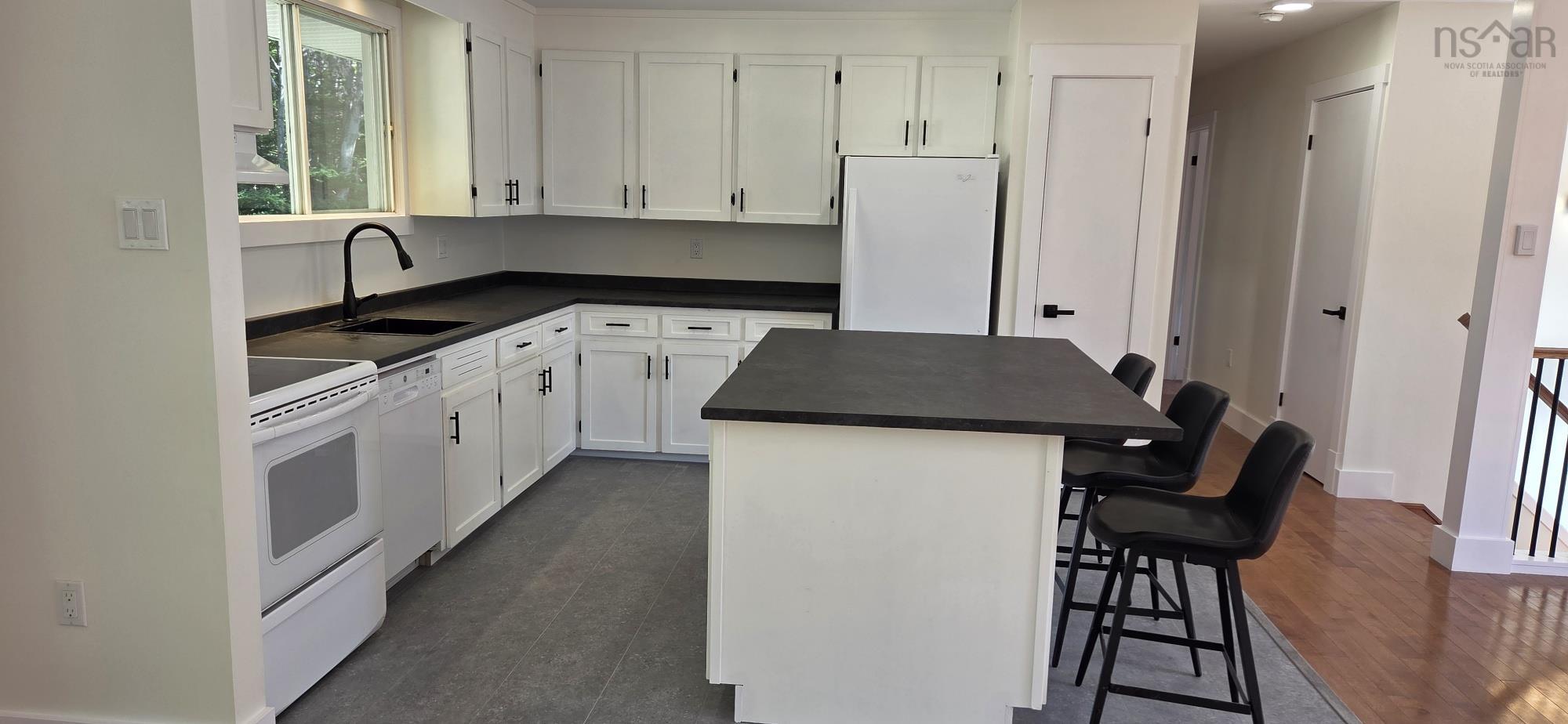View image 10