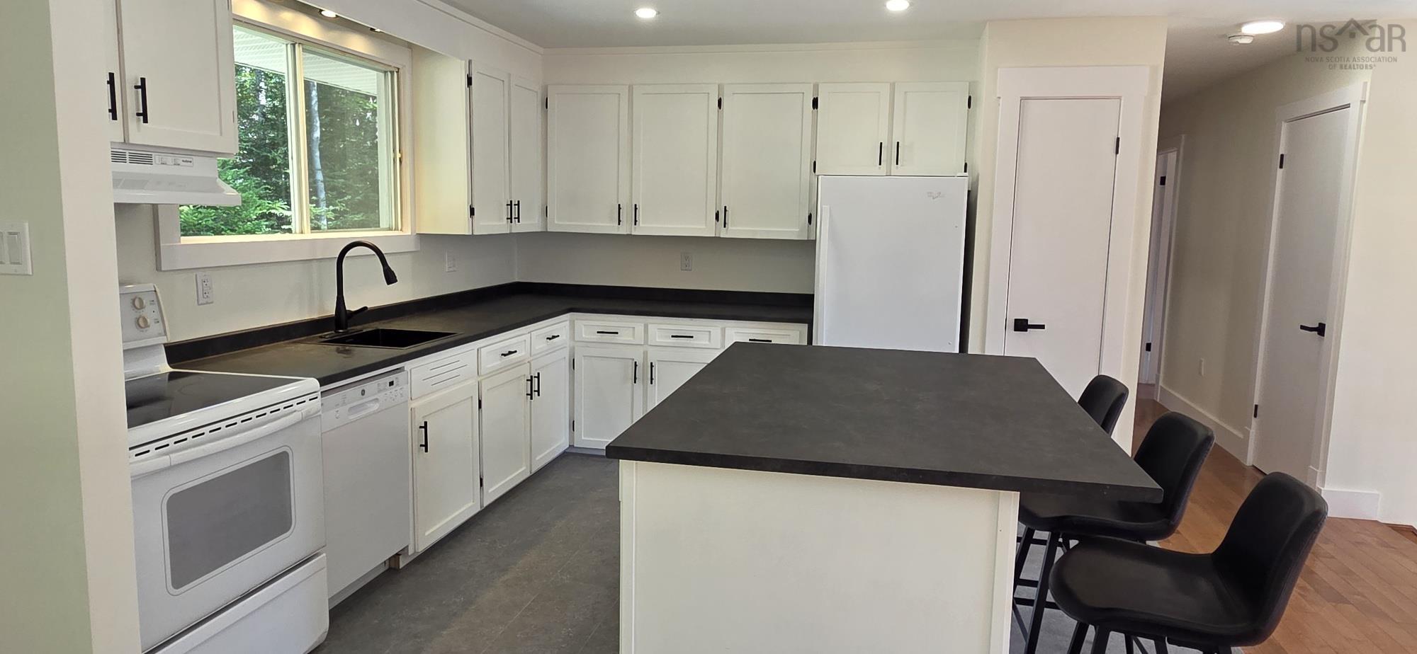 View image 12